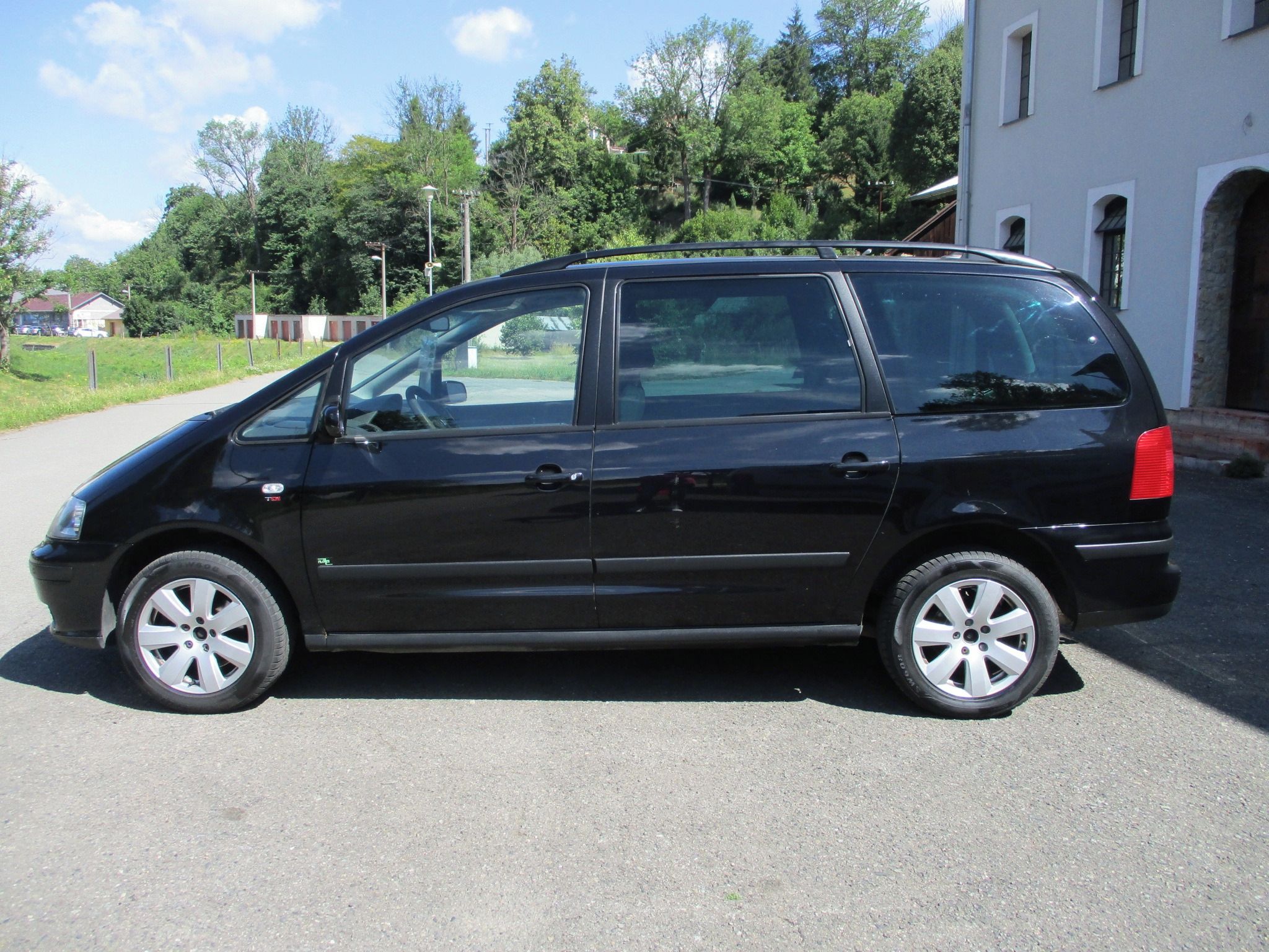 Seat Alhambra, 2.0 TDi - tažné zařízení - fotka 2