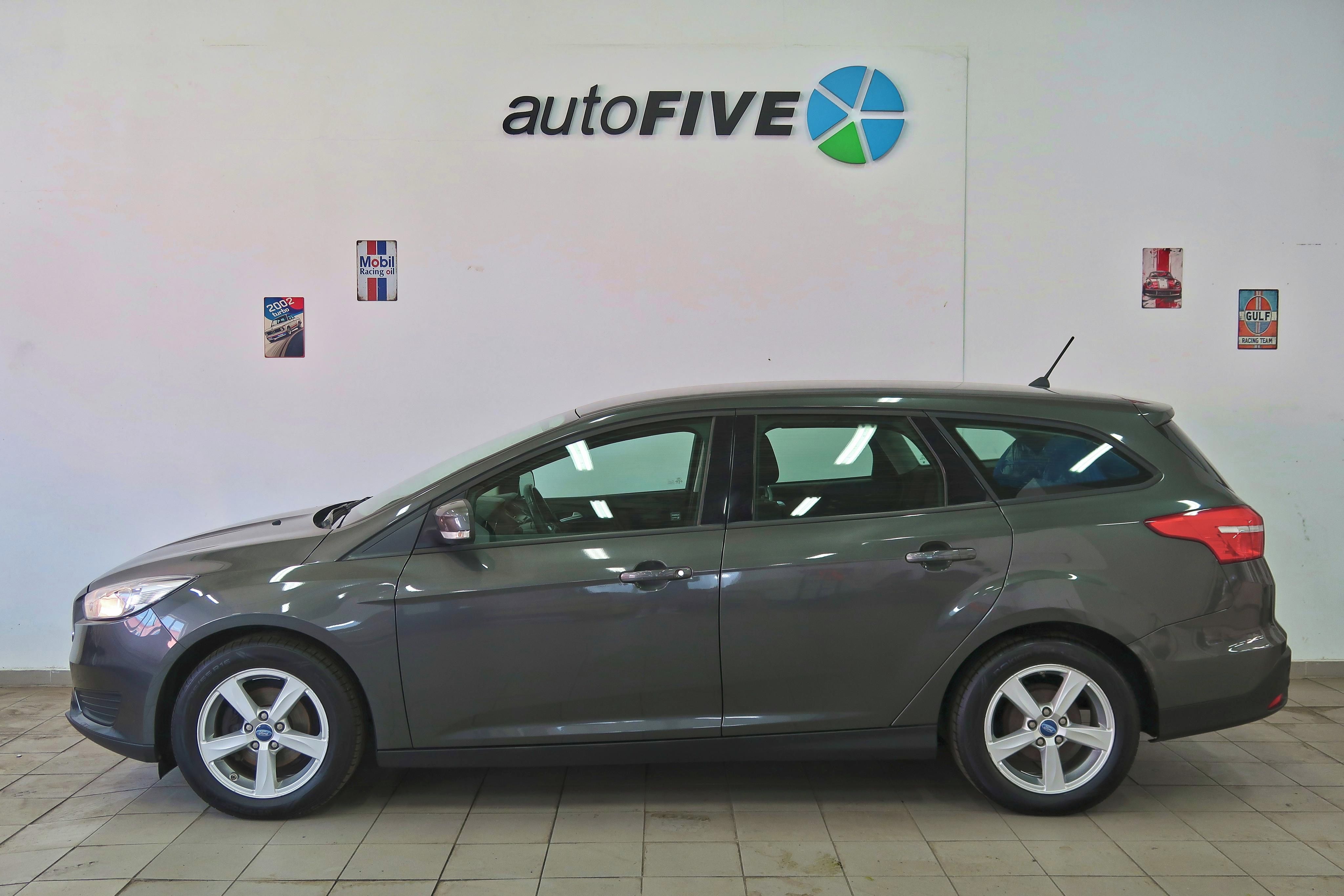 Ford Focus, 1.6i 77kW, ČR, ZÁRUKA, 2x Kola - fotka 3