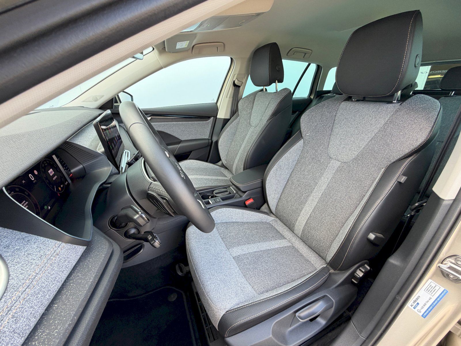 Škoda Octavia, 1.5 TSI 110kW DSG Top Selectio - fotka 6