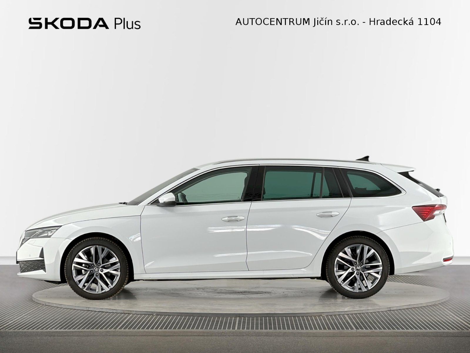 Škoda Octavia, Combi DSG 1.5TSI 110kW Top Sel - fotka 3