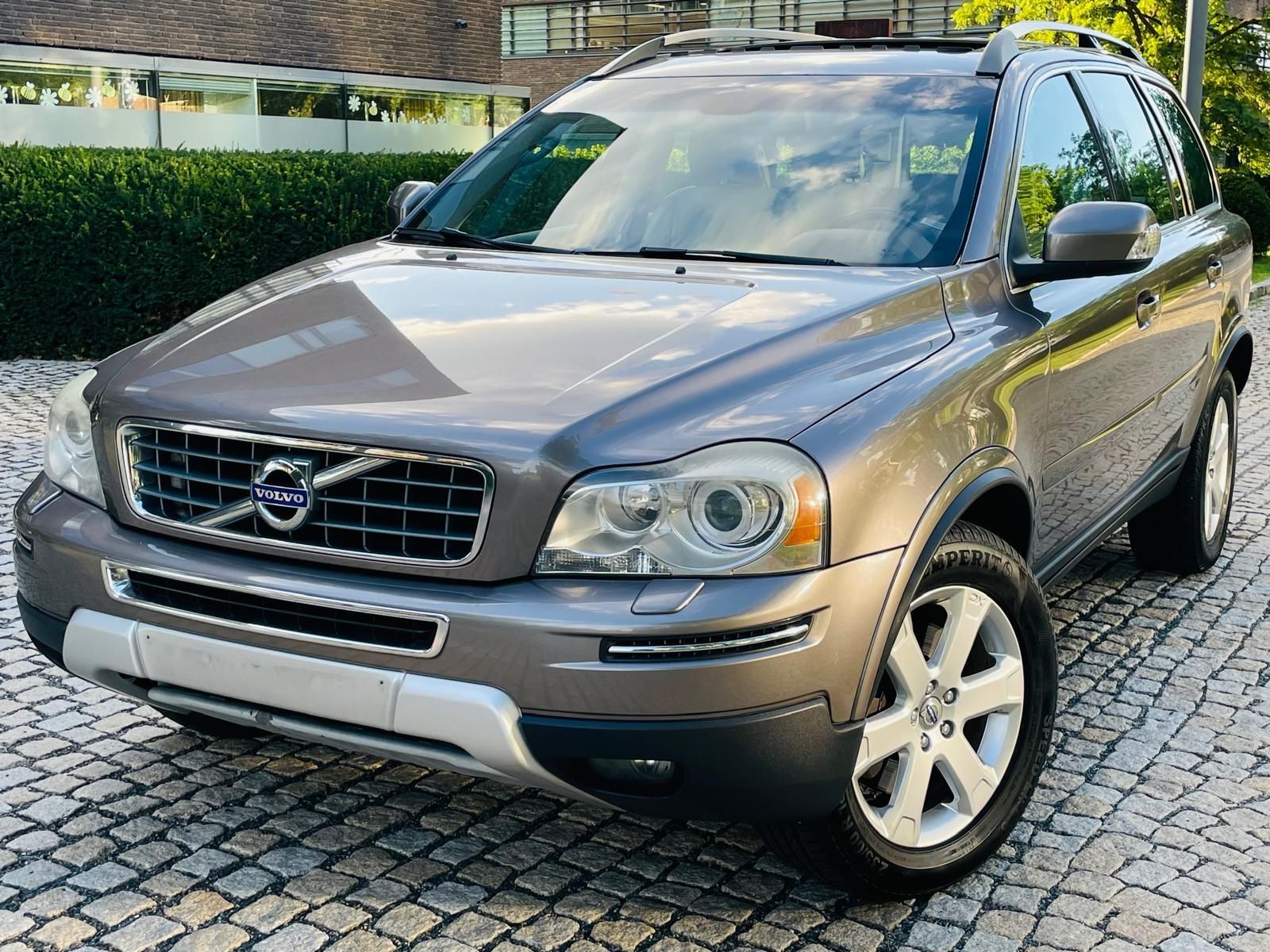 Volvo XC90, 2.4 D5 4x4 AUT SERVISKA TAŽNÉ