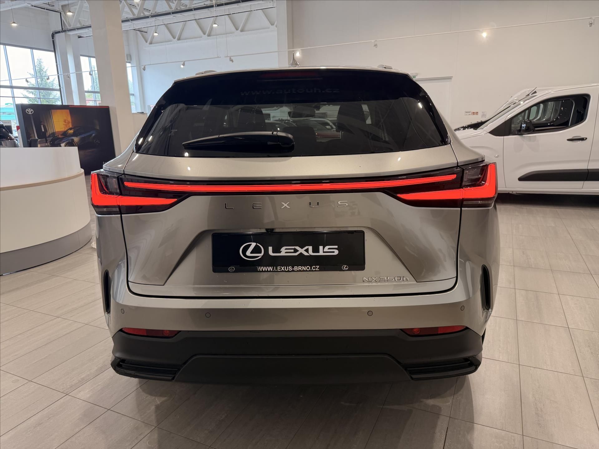 Lexus NX 350h, 2,5 Executive  NX - fotka 4