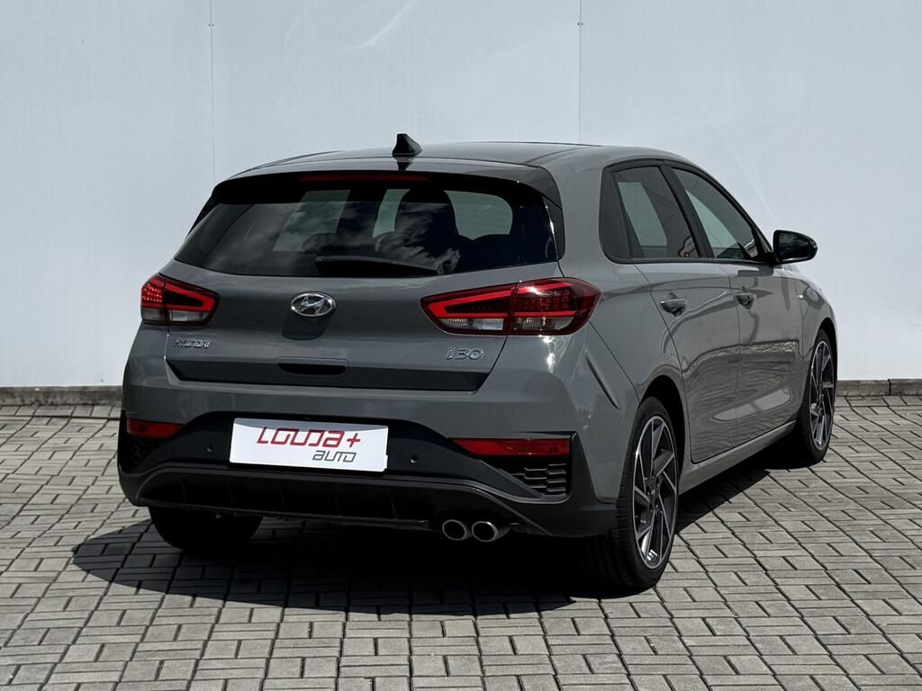 Hyundai i30, N-line 1.5 118 kW - fotka 2