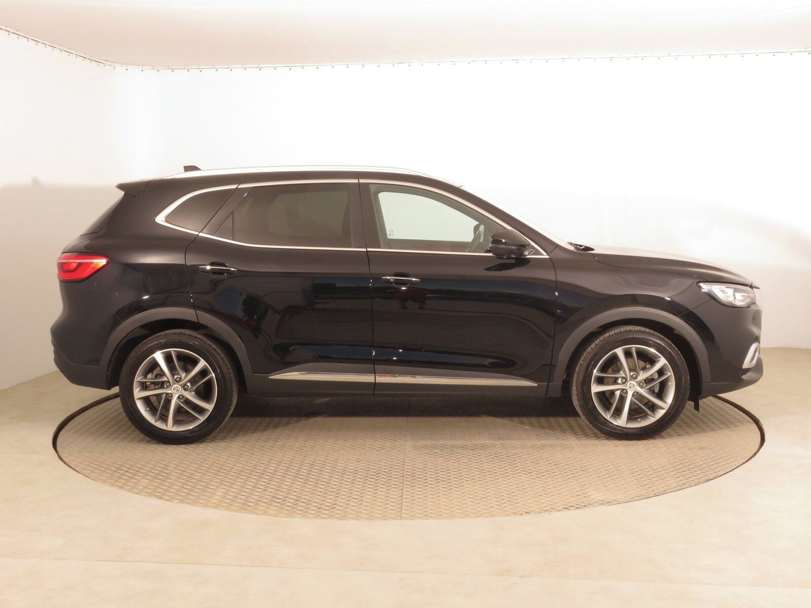MG HS, 1.5 TGI, Elegance, Serv.kniha - fotka 6