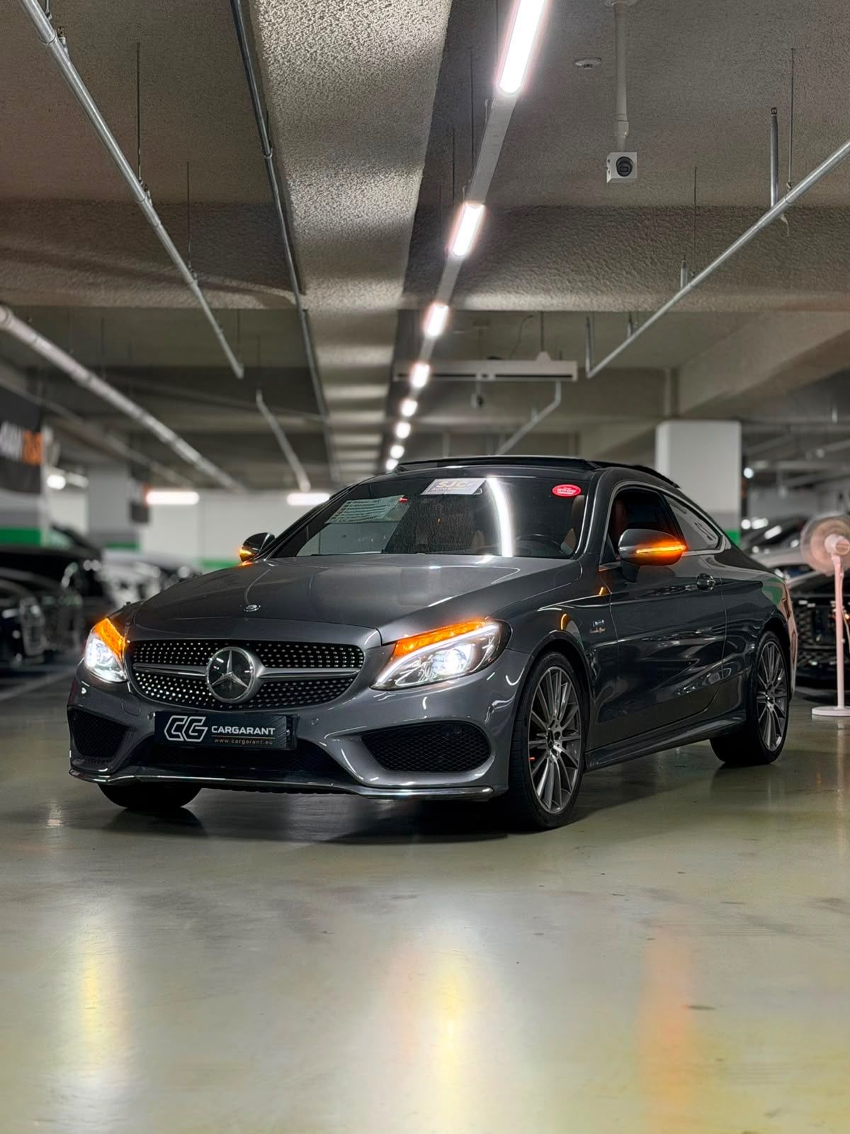 Mercedes-Benz Třídy C, C200 135KW, AMG, COUPE,LED,DPH - fotka 5