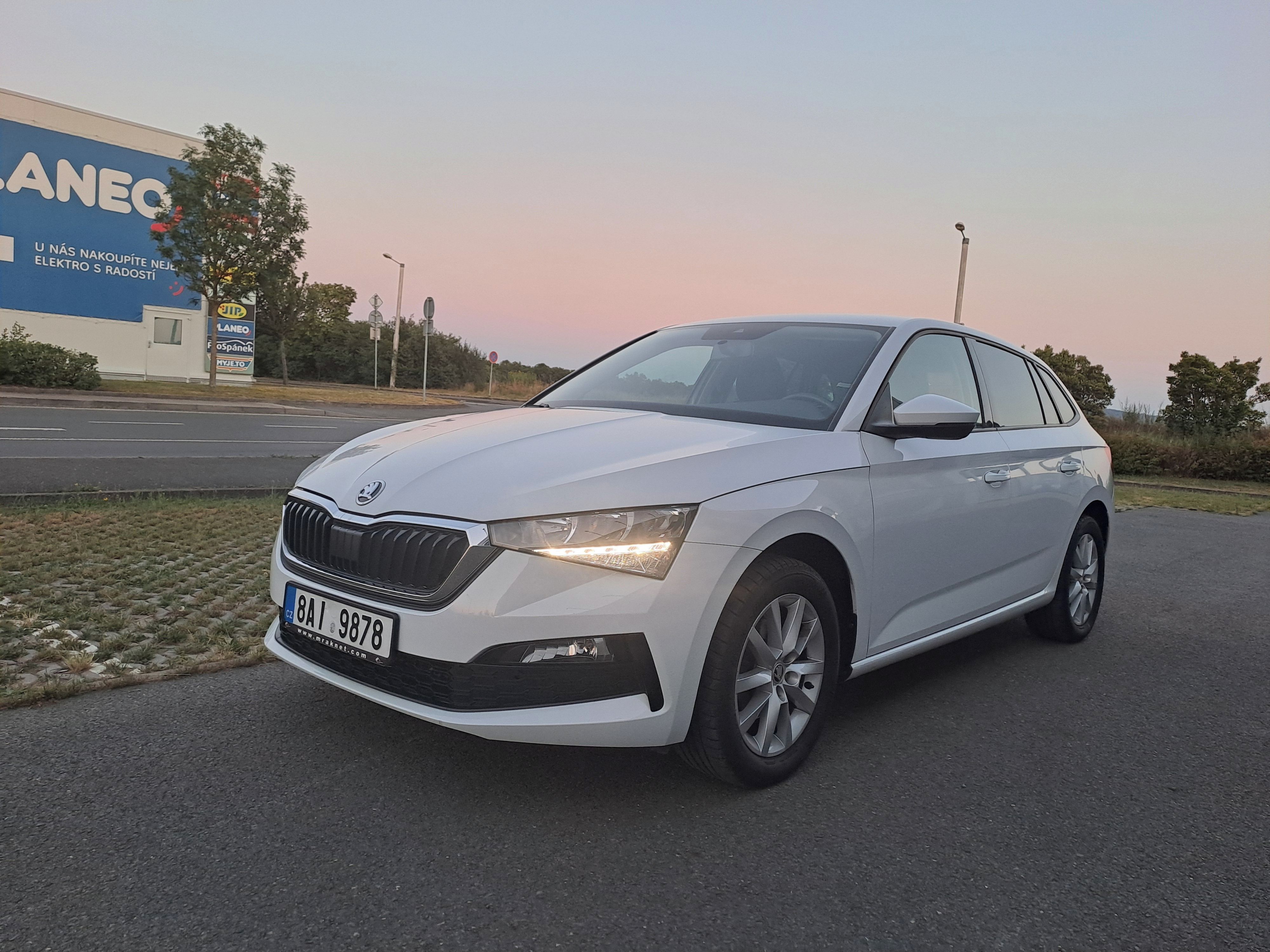 Škoda Scala, 1.5TSI 110KW 1.MAJ EXTRA PĚKNÁ - fotka 3