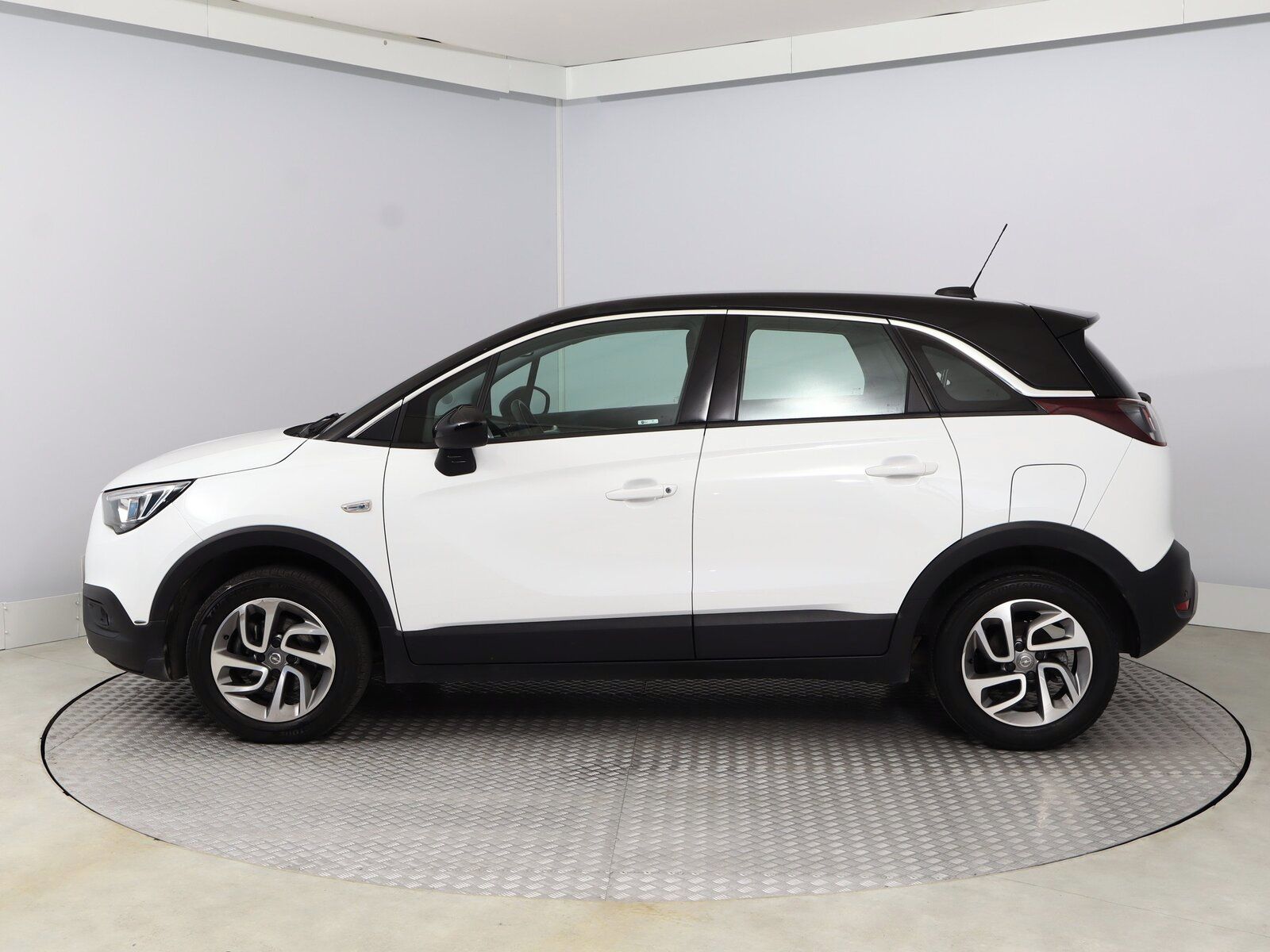 Opel Crossland, 1.2 Turbo, Innovation - fotka 3