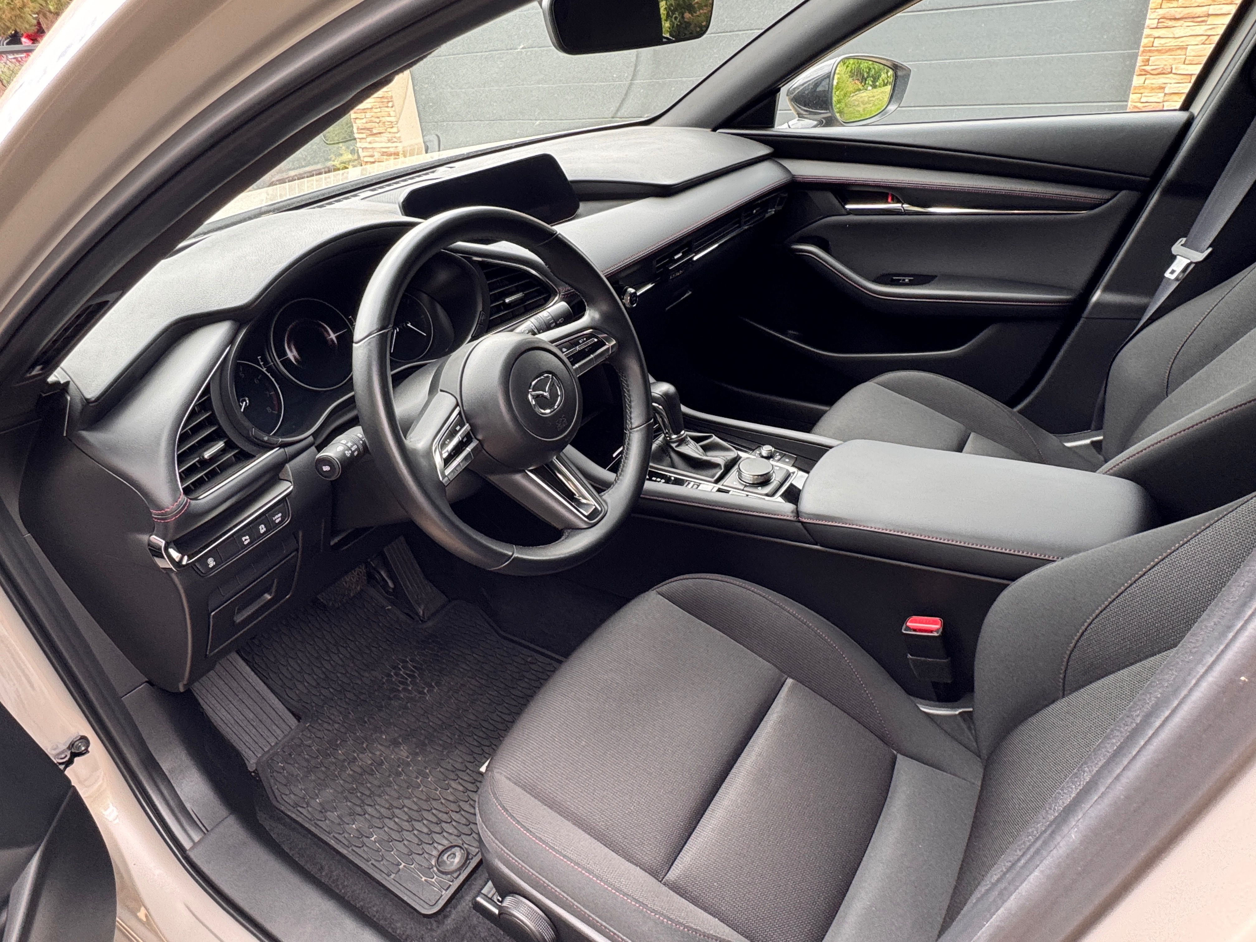 Mazda 3, 2,0 ,ČR, AT, navi - fotka 3