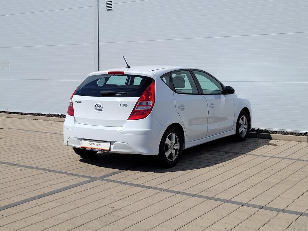 Hyundai i30, Trikolor 1.4 81 kW - fotka 5