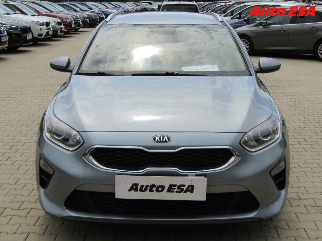 Kia Cee´d, 1.0TGDi - fotka 2