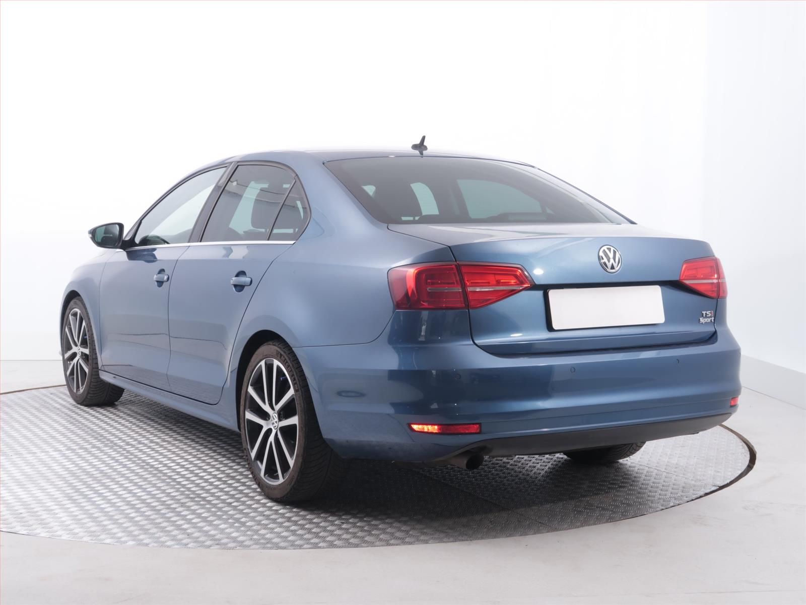 Volkswagen Jetta, 1.2 TSI, Serv.kniha - fotka 4