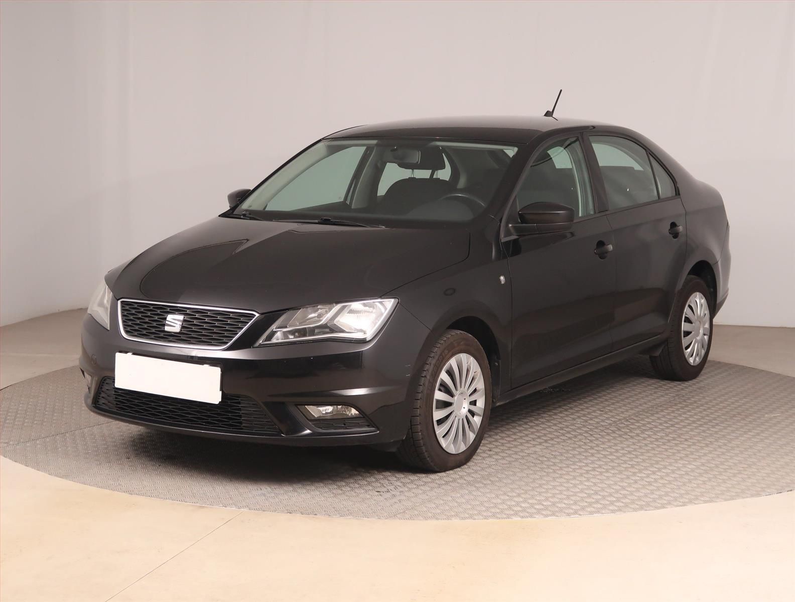 Seat Toledo, 1.6 TDI, Automatická klima - fotka 2