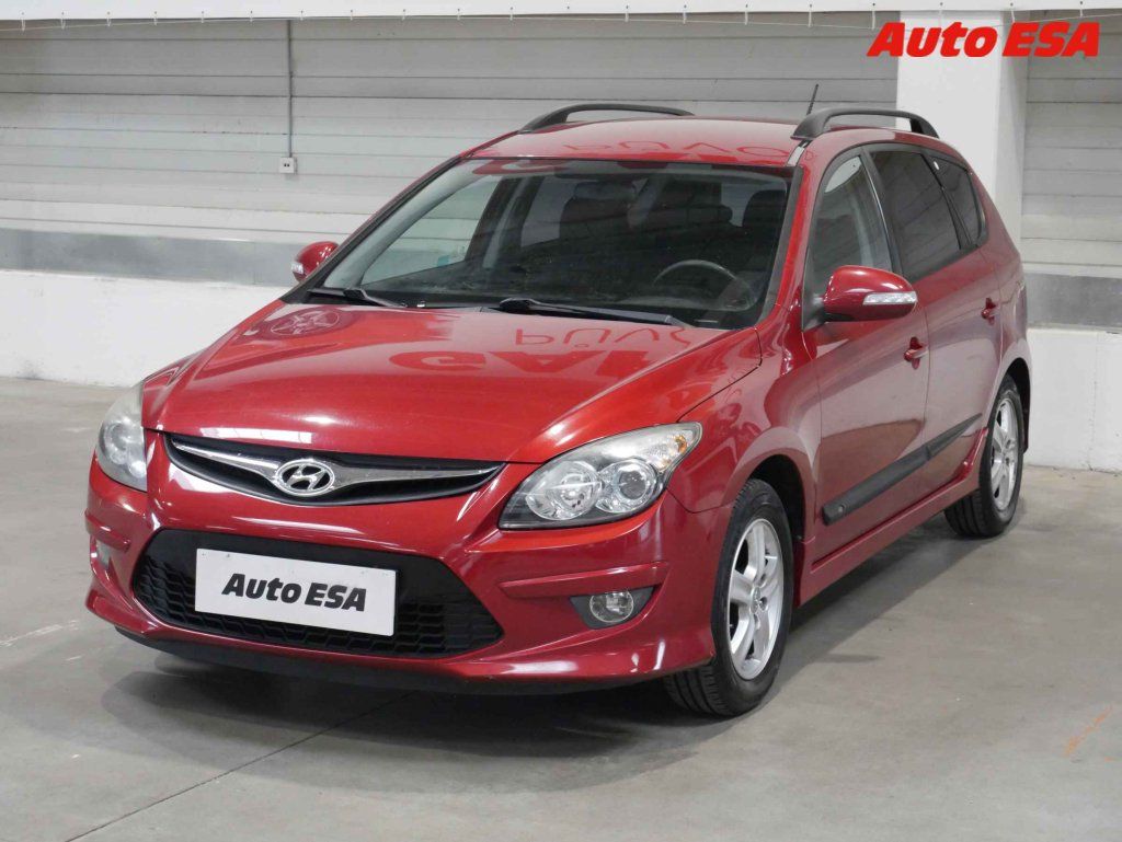 Hyundai i30, 1.4 i,ČR - fotka 3