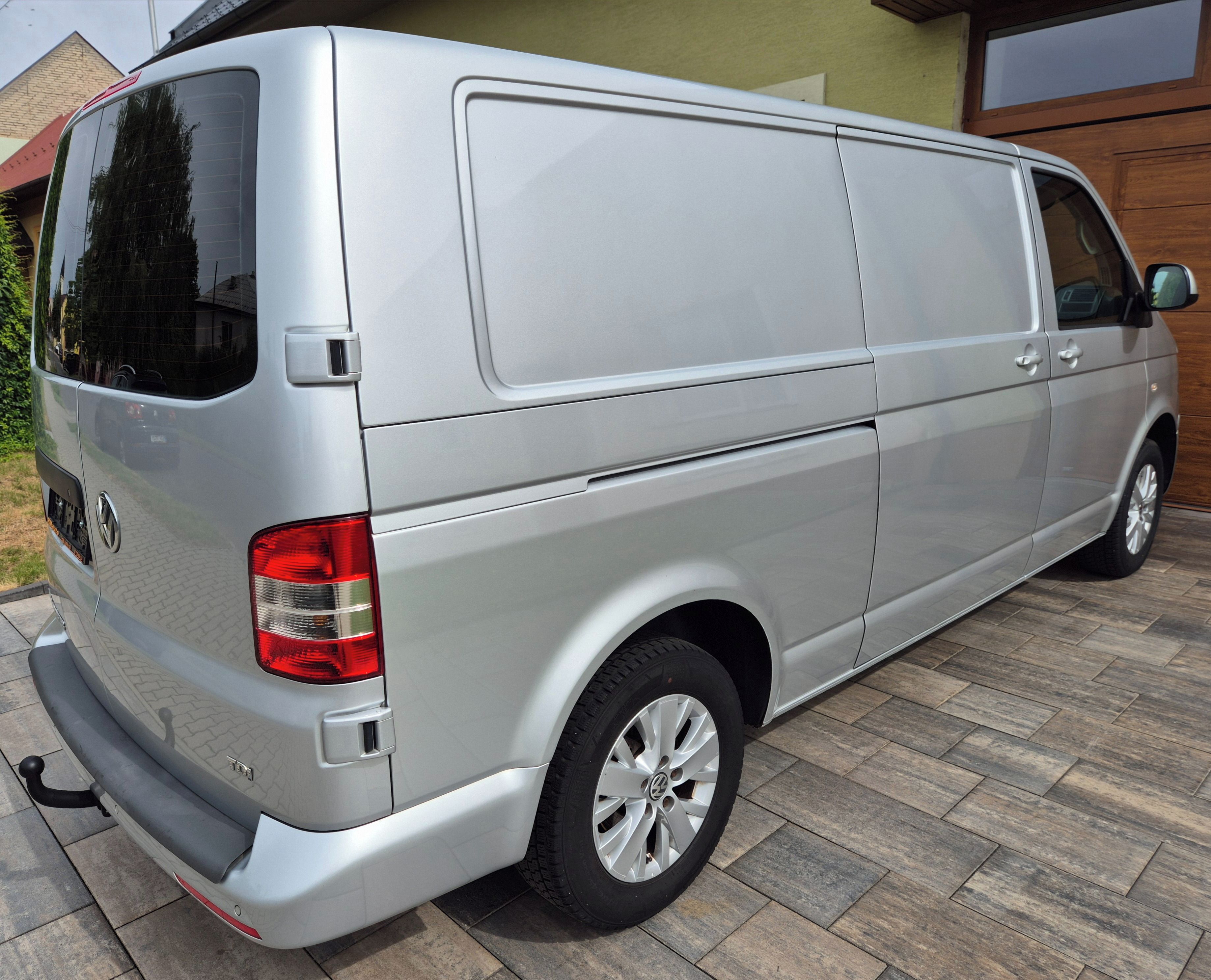 Volkswagen Transporter, Transporter T5.1 2.0Tdi 75 kw - fotka 4