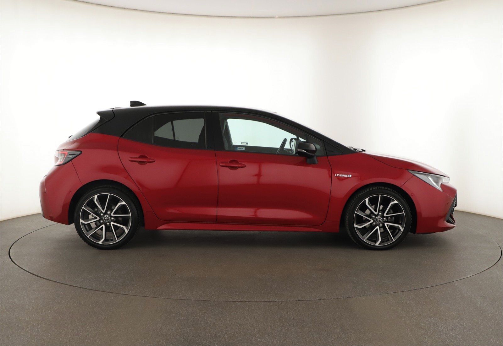 Toyota Corolla, 1.8 Hybrid, Automat - fotka 6