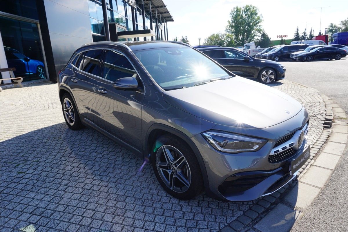 Mercedes-Benz GLA, 2,0 200 d 4MATIC, CZ 1. Majite