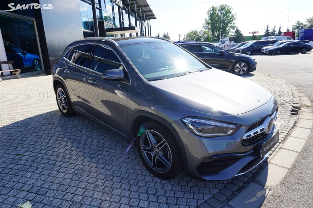 Mercedes-Benz GLA, 2,0 200 d 4MATIC, CZ 1. Majite