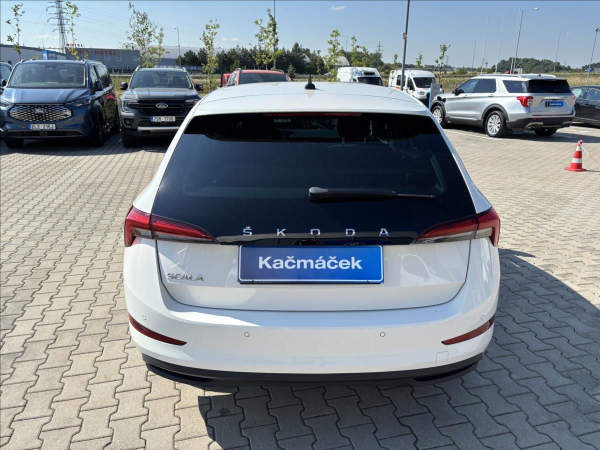 Škoda Scala, 1,0 TSI 81kW Style - fotka 4