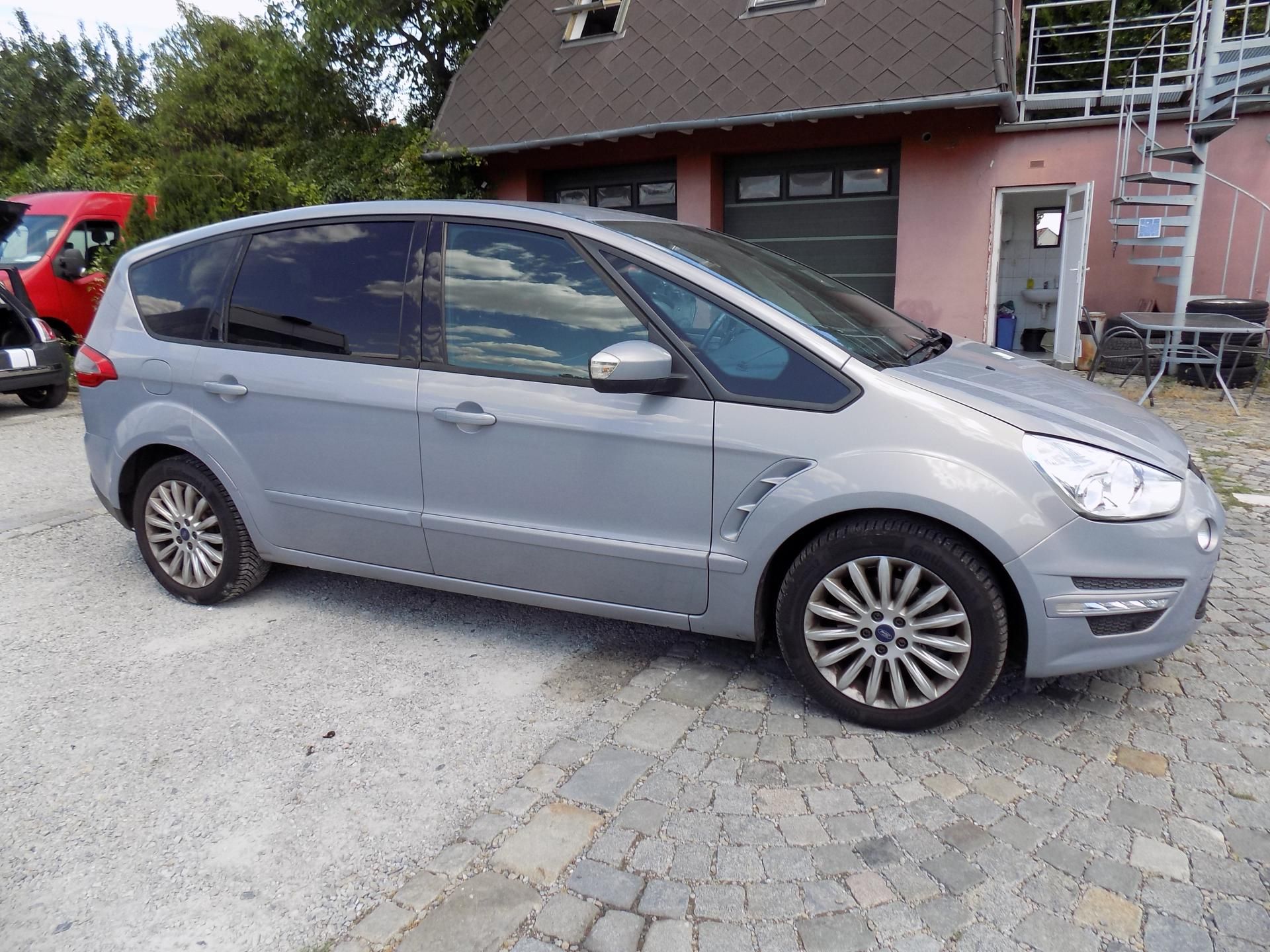 Ford S-MAX, 2,0 TDCI 103 KW VÝHŘEV, TAŽNÉ - fotka 6