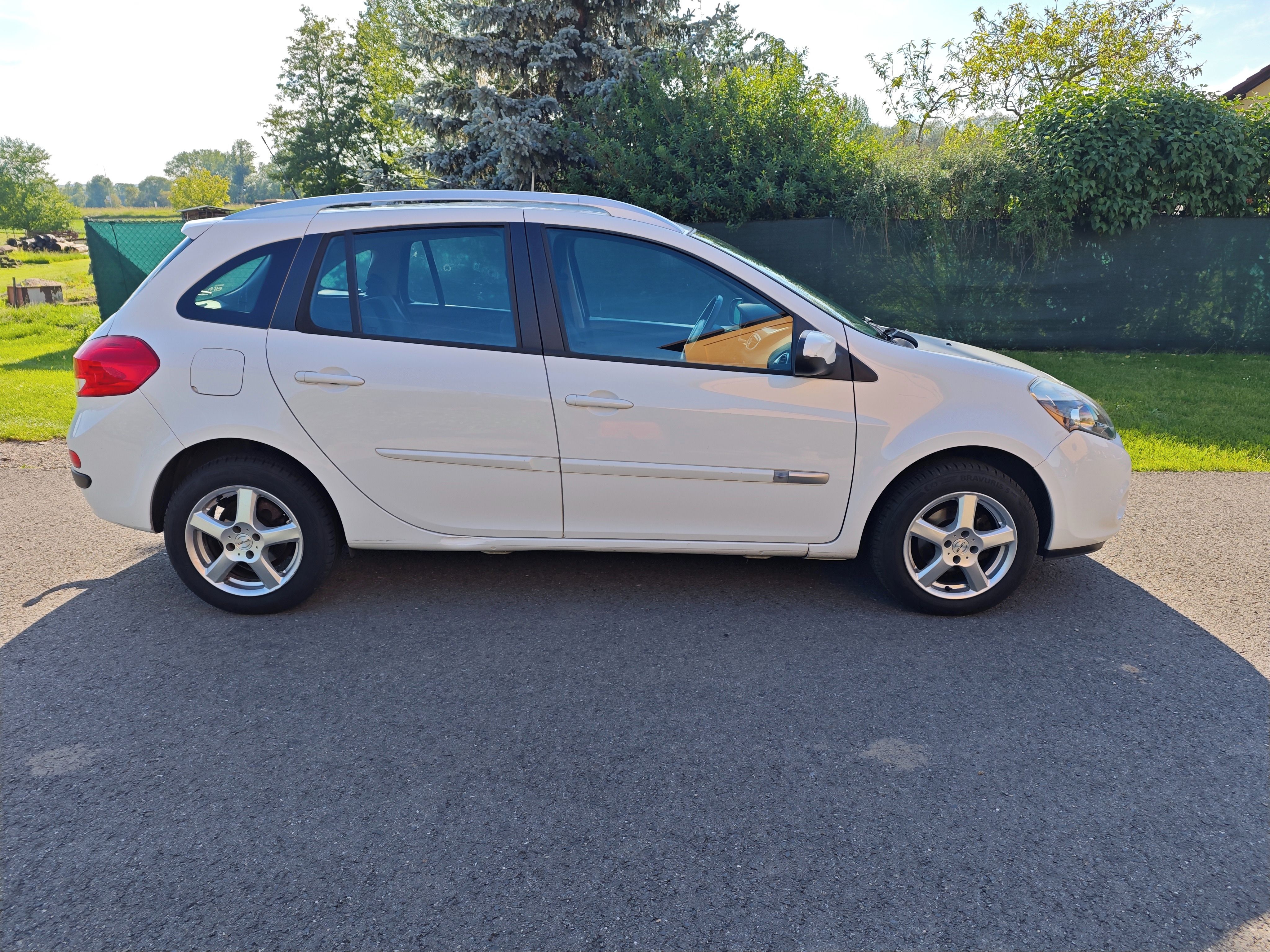 Renault Clio, Renault Clio Grandtour 1,2 TCe - fotka 4
