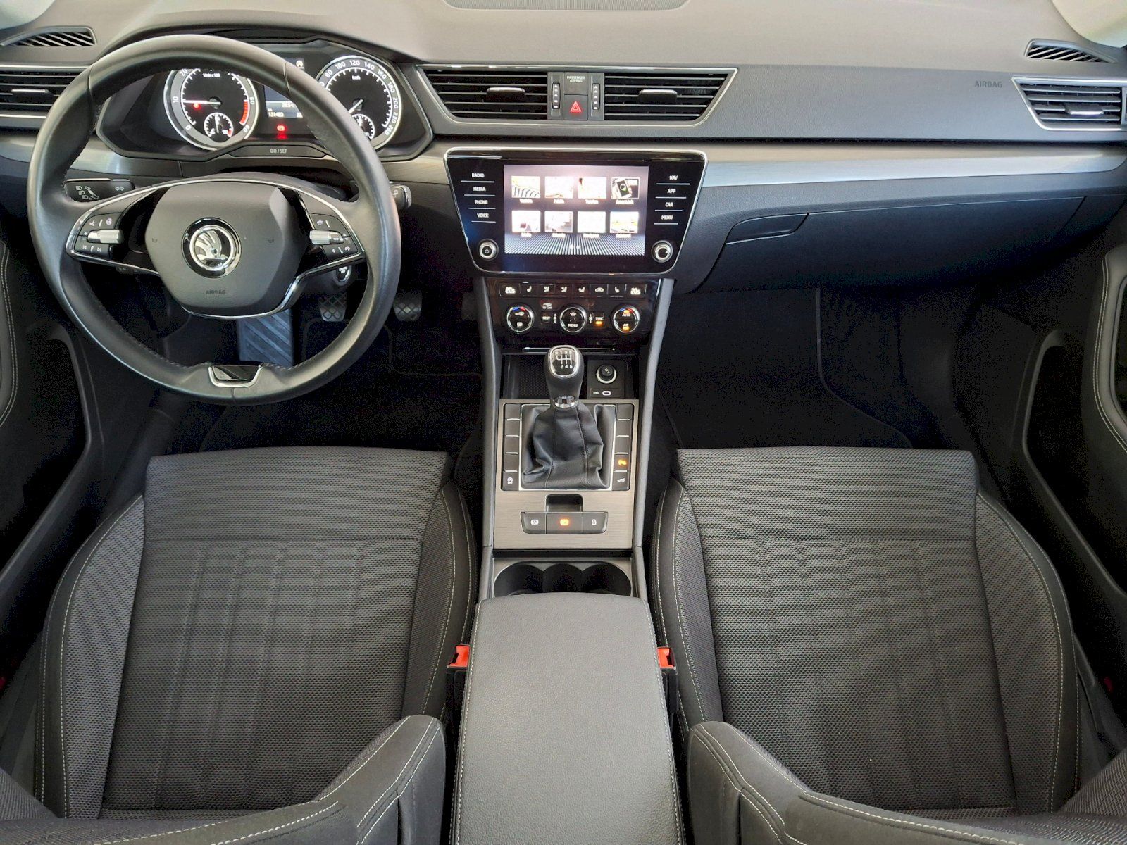 Škoda Superb, Style Extra 2,0TDi 110kW - fotka 5