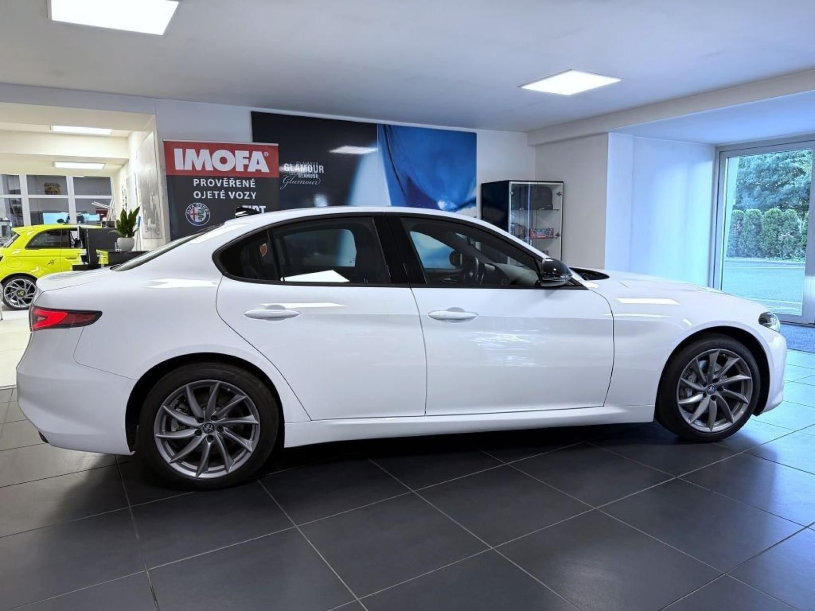 Alfa Romeo Giulia, 2.2 JTDm 210k AT8 ZF Q4 4x4 - fotka 4