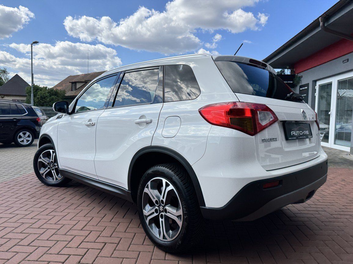 Suzuki Vitara, 1.6i VVT Comfort Plus LED Navi - fotka 3