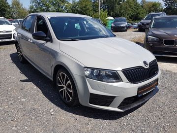 RS 2.0TDi 135KW 4X4 F1 NAVI