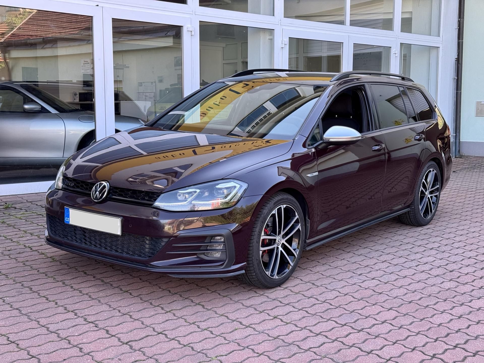 Volkswagen Golf, GTD 135kW - fotka 2