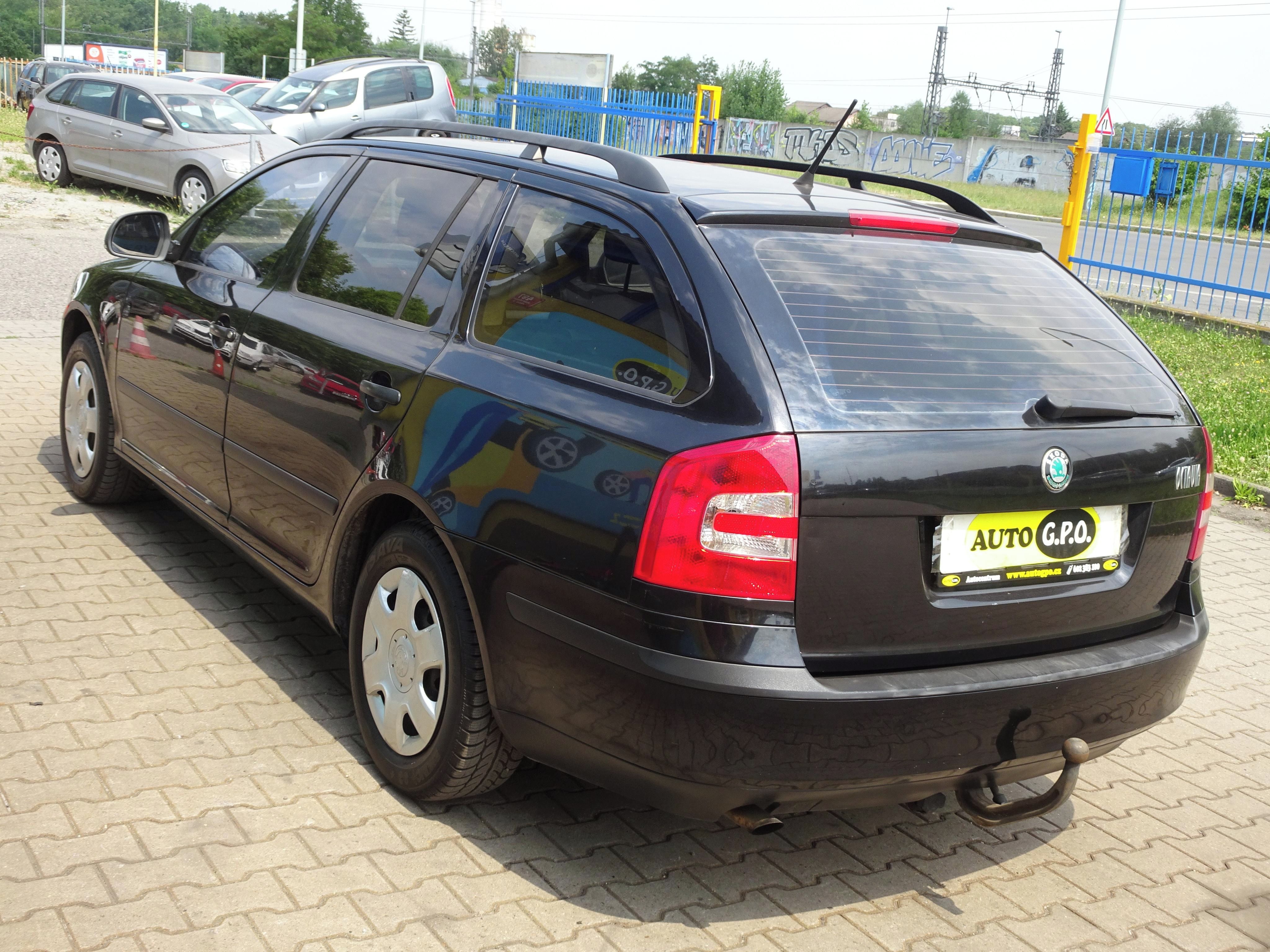 Škoda Octavia, 1.6I Combi - fotka 4