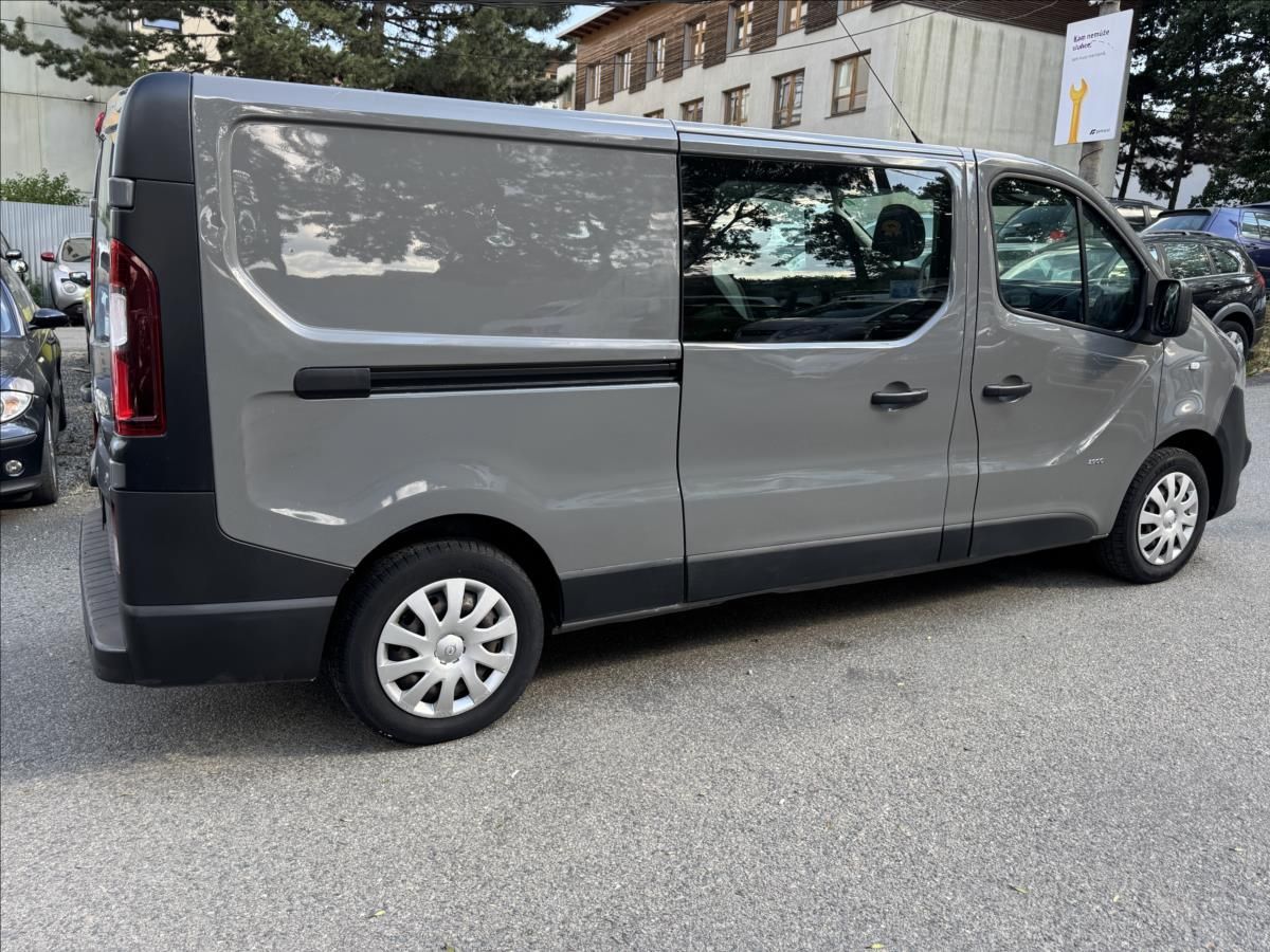 Opel Vivaro, 1,6 klimatizace+6.MIST - fotka 6