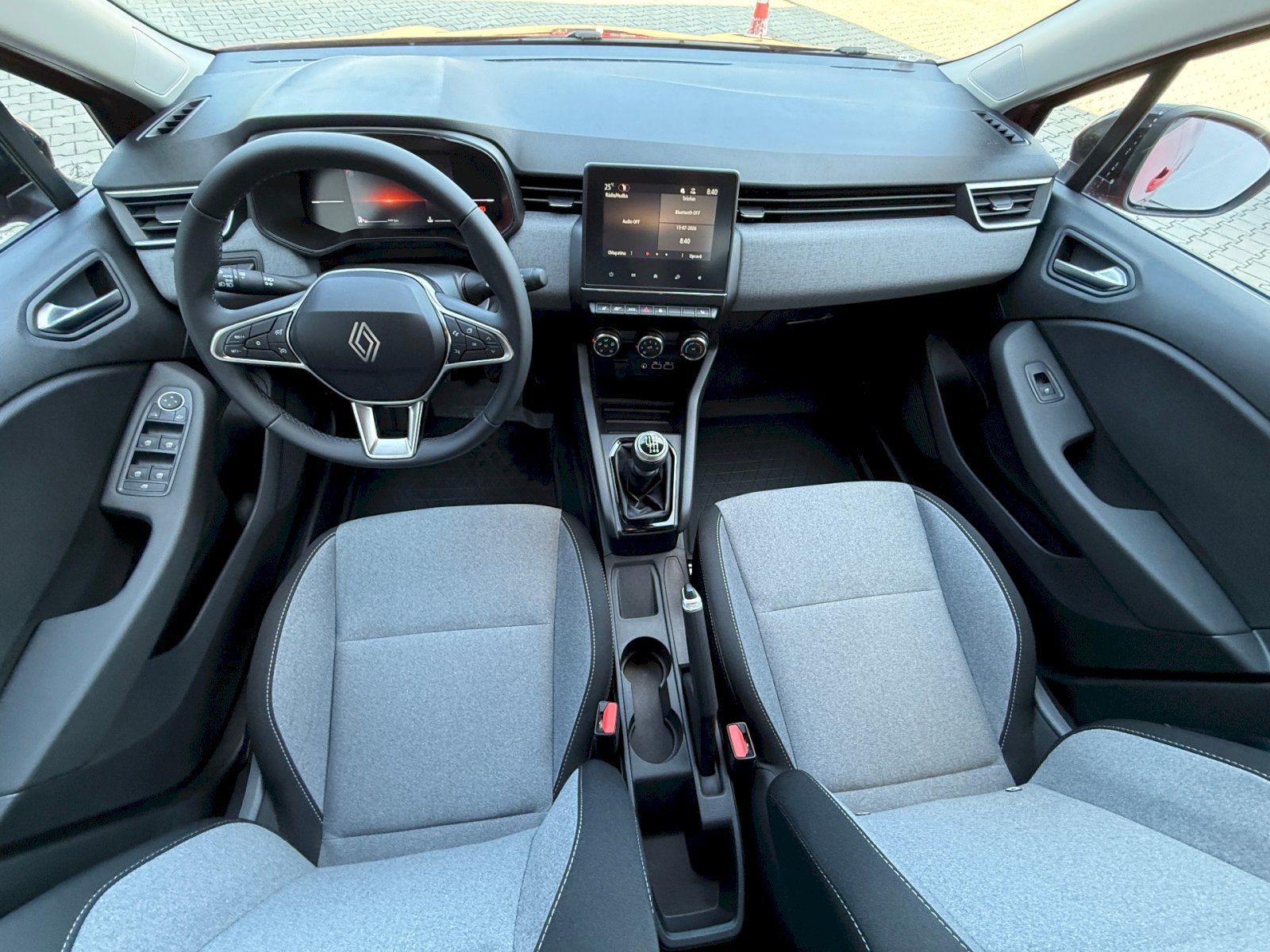 Renault Clio, 1,0TCe LPG 67kW/91PS - fotka 5