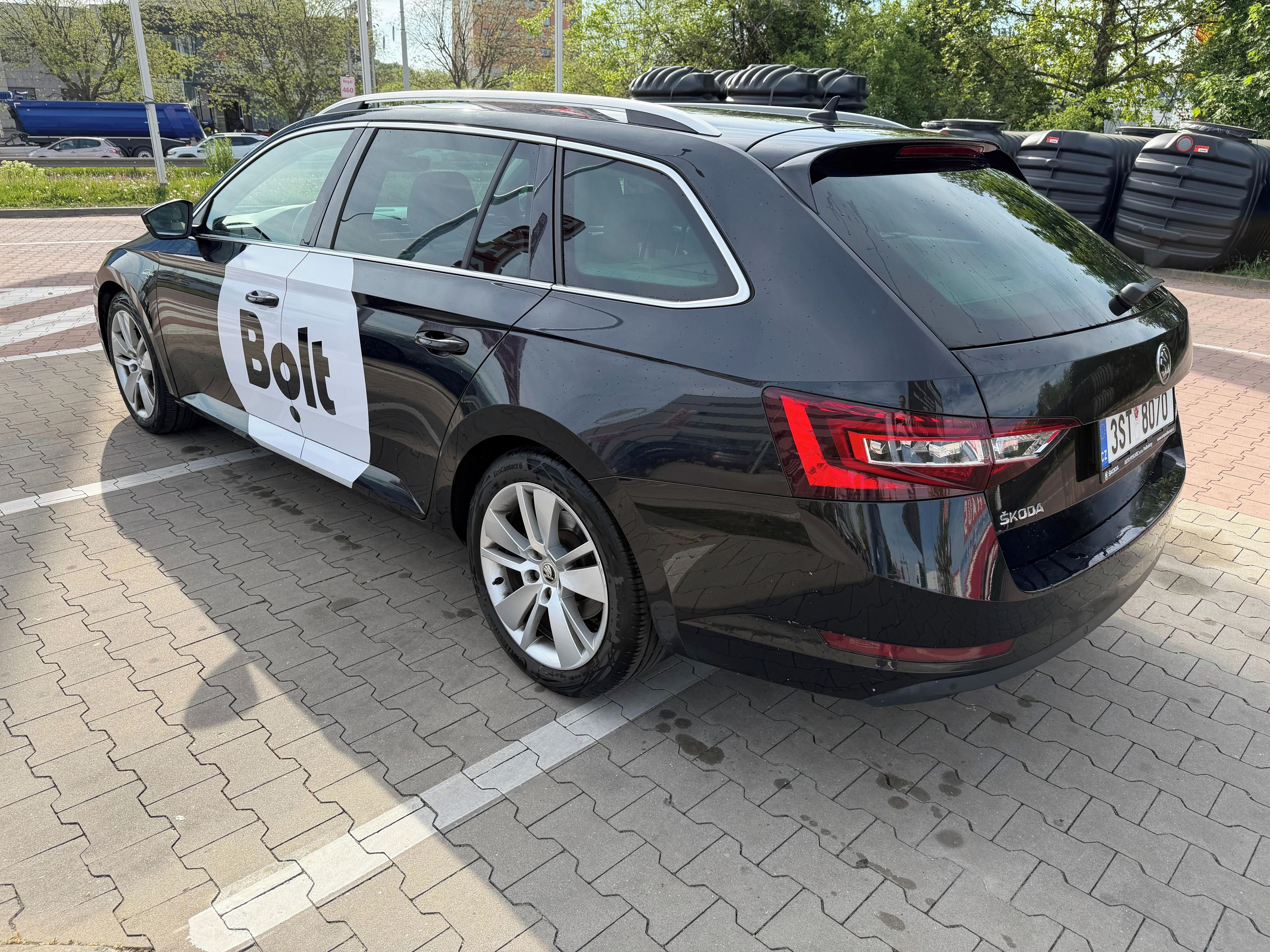 Škoda Superb, L&K, 140kW, 4x4, tažné, DPH - fotka 6