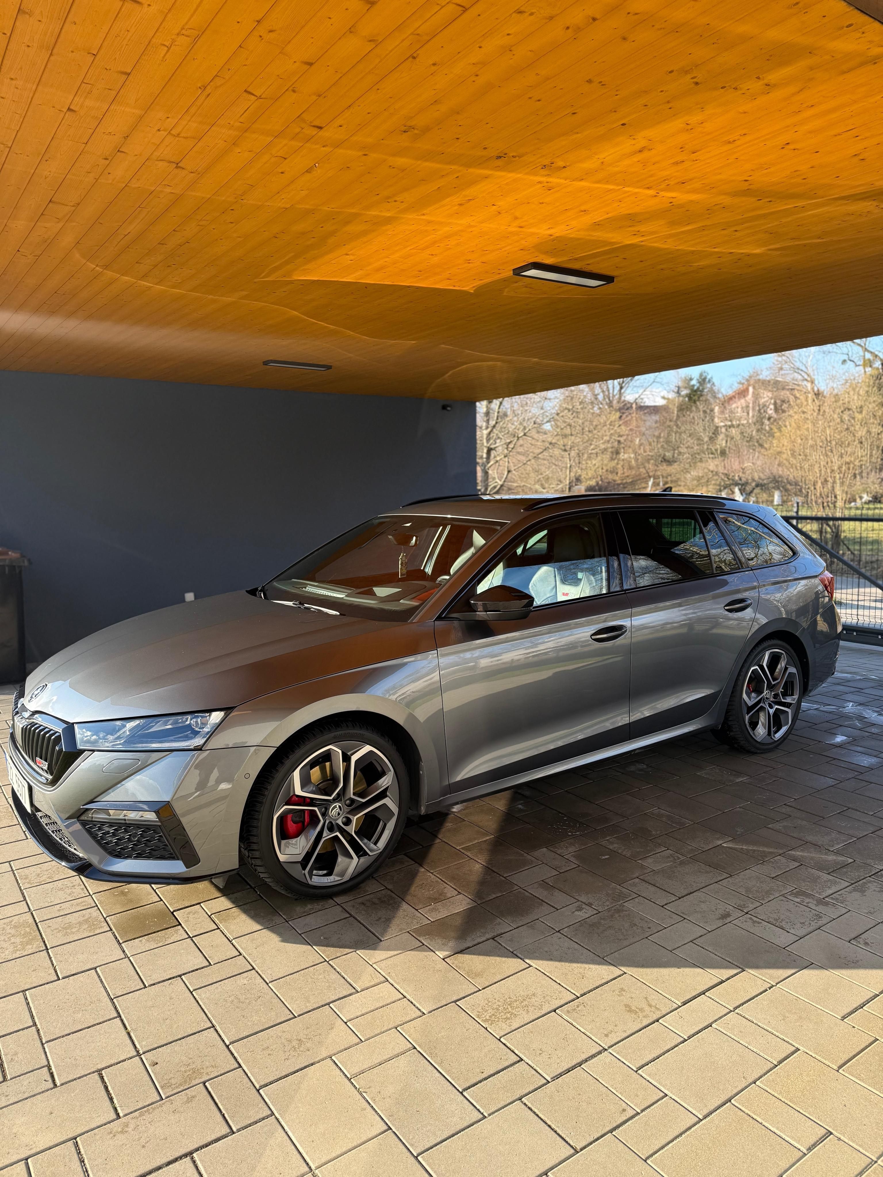 Škoda Octavia, 2.0TSI - fotka 6