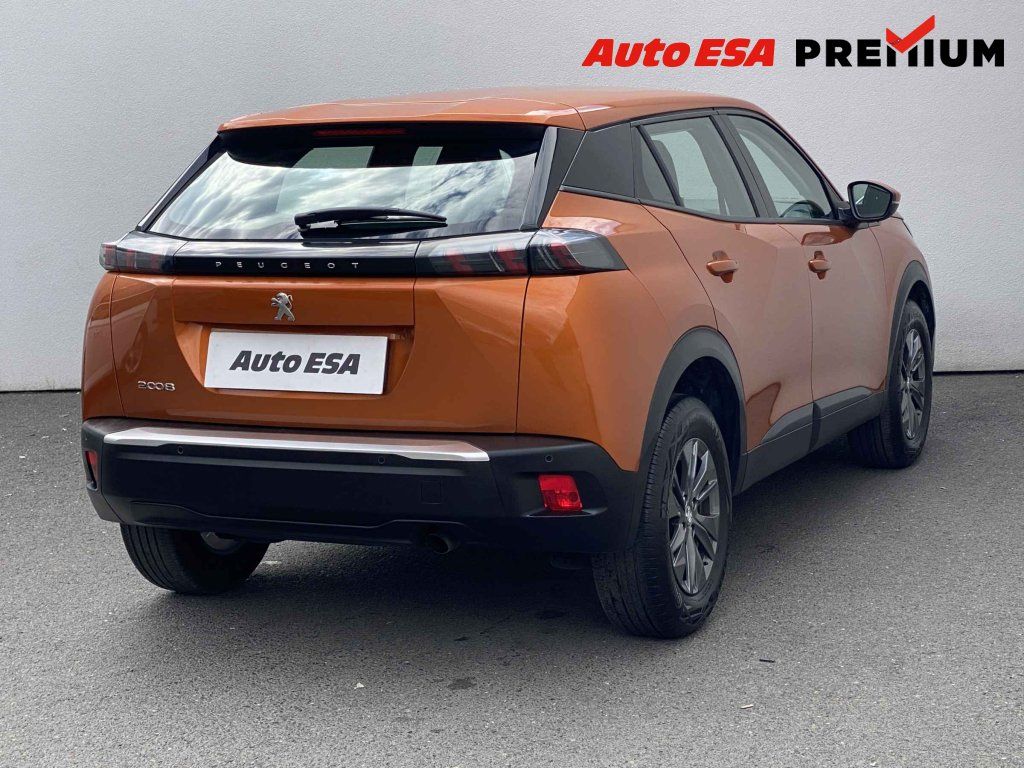 Peugeot 2008, 1.2 PT,ČR,Active,LED - fotka 4