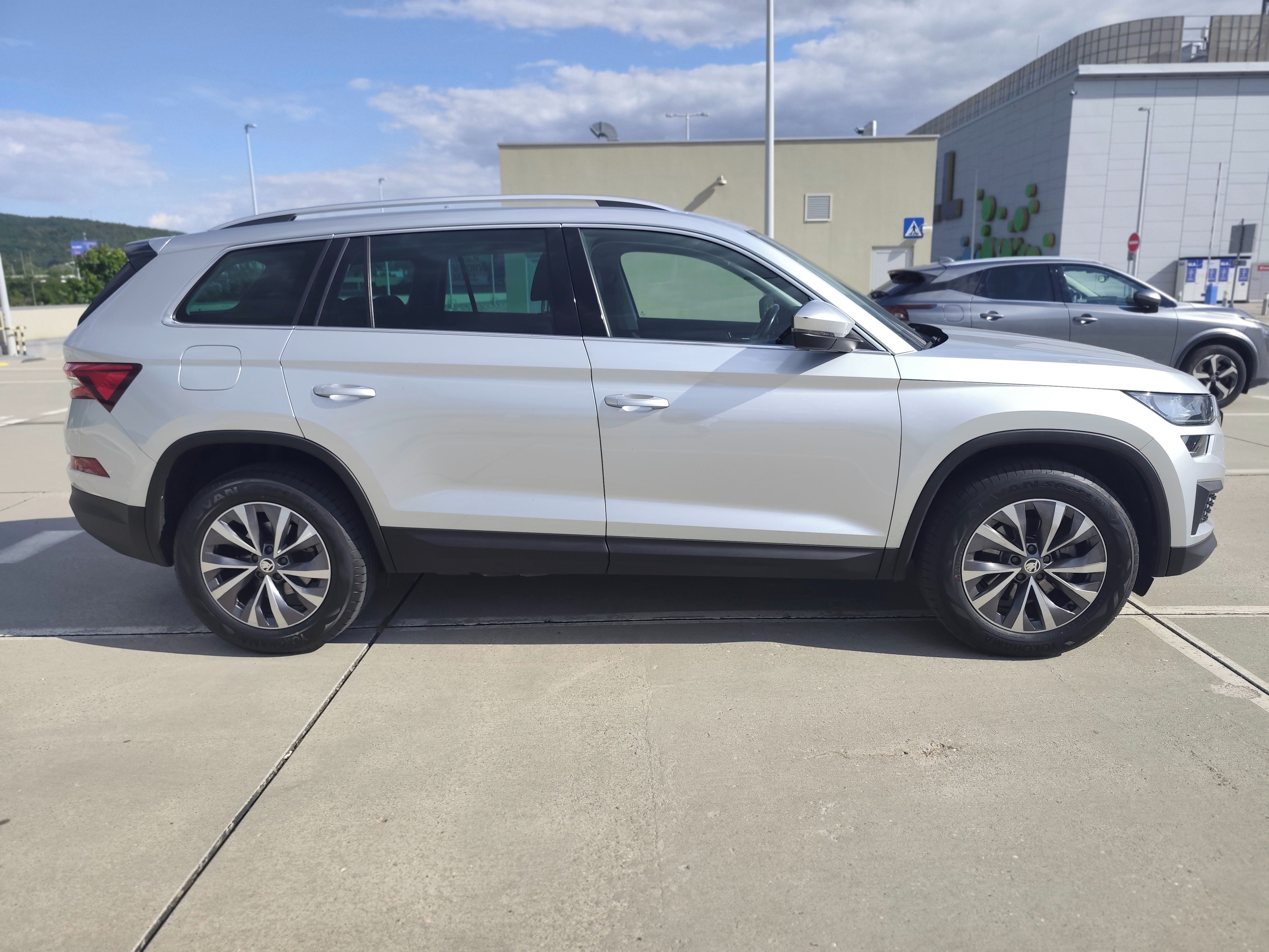 Škoda Kodiaq, 2.0 TDI Top Stav Plná nádrž - fotka 4