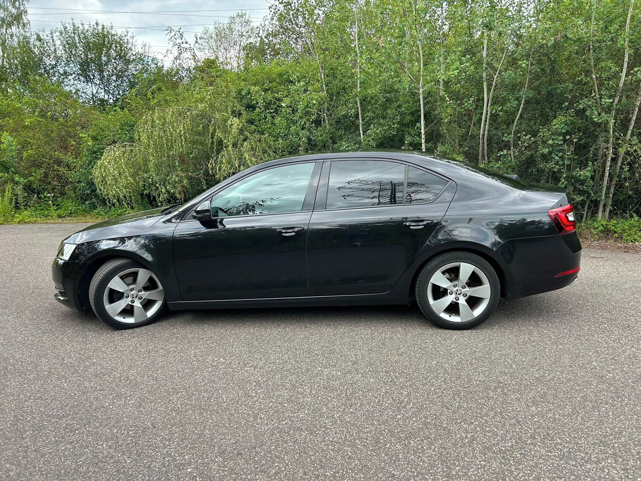 Škoda Octavia, 2.0TDI STYLE PLUS - fotka 3