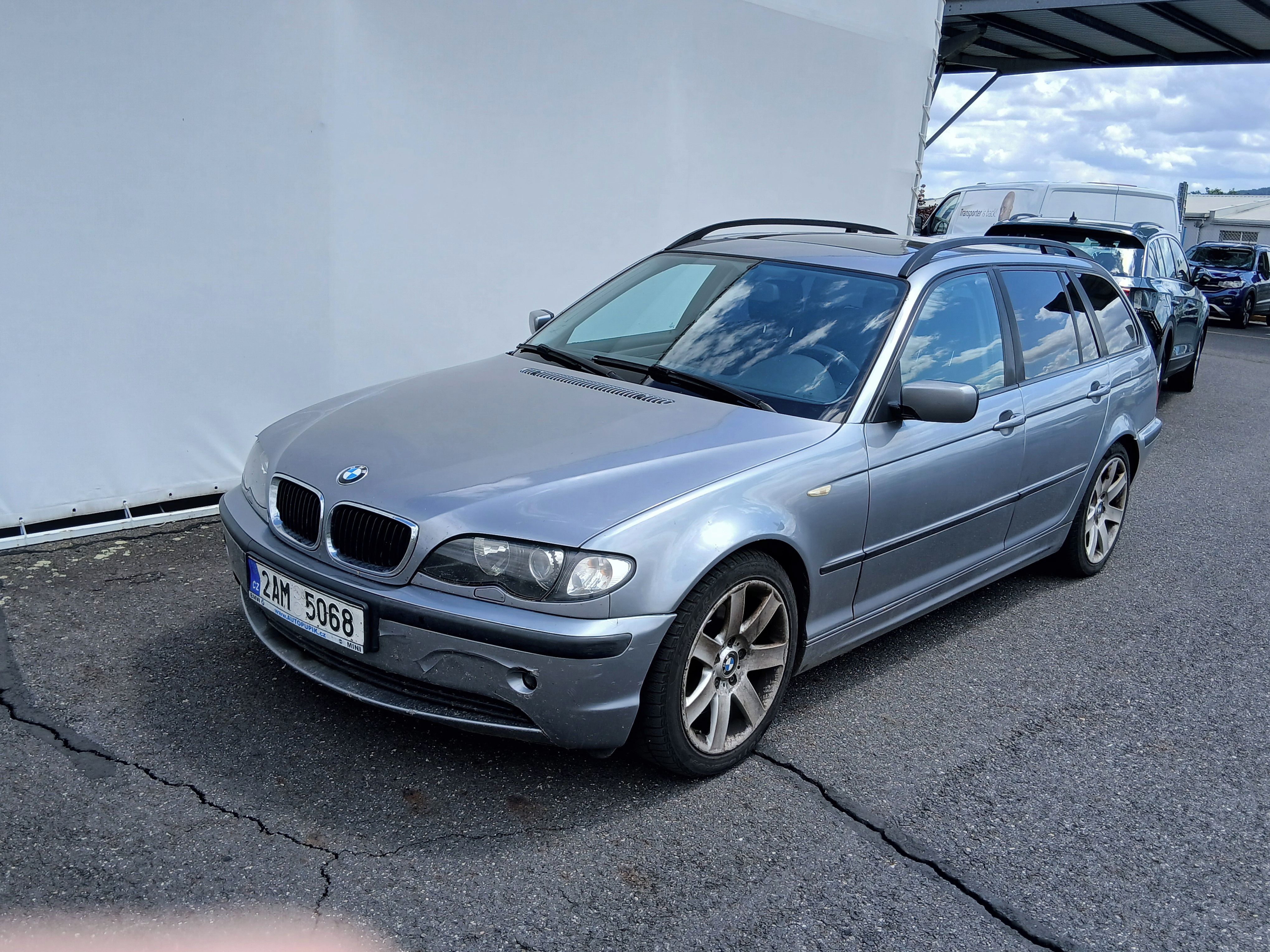 BMW Řada 3, E 46 330D - fotka 3
