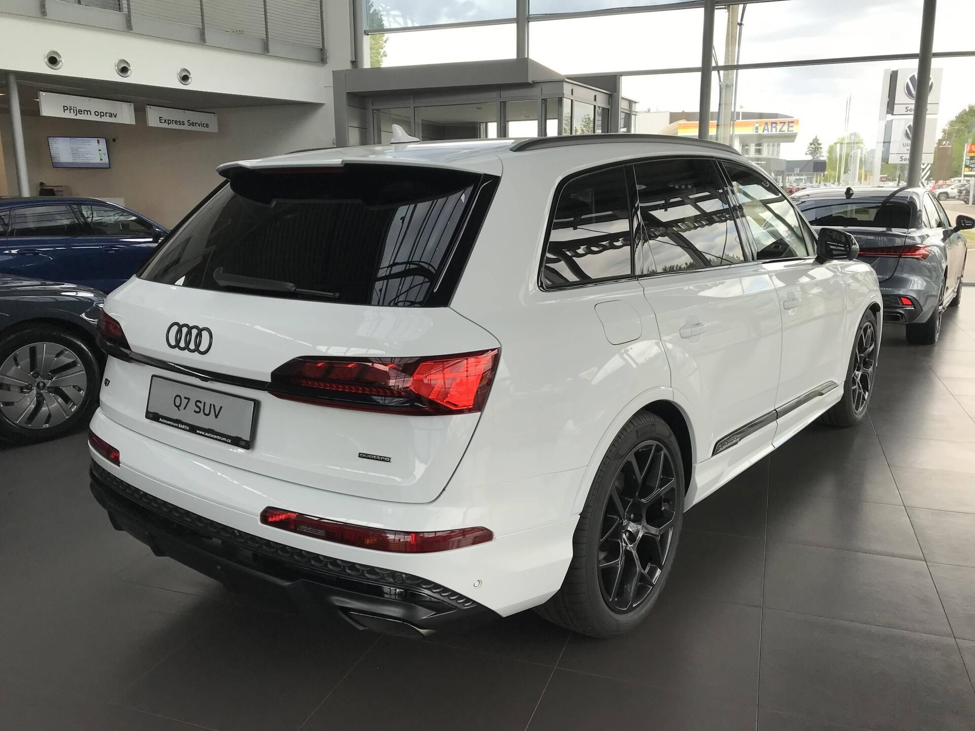 Audi Q7, SUV 50 Sline Quattro 8TT 3,0TD - fotka 5
