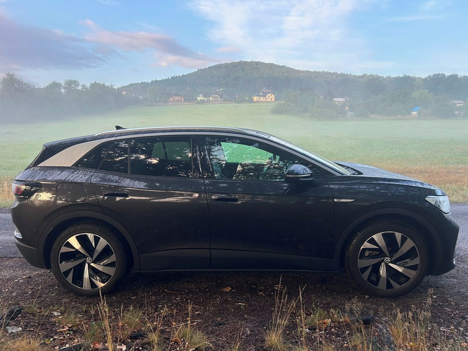 Volkswagen ID.4, 150 kW, 82 kWh, tažné, SOH 88% - fotka 6