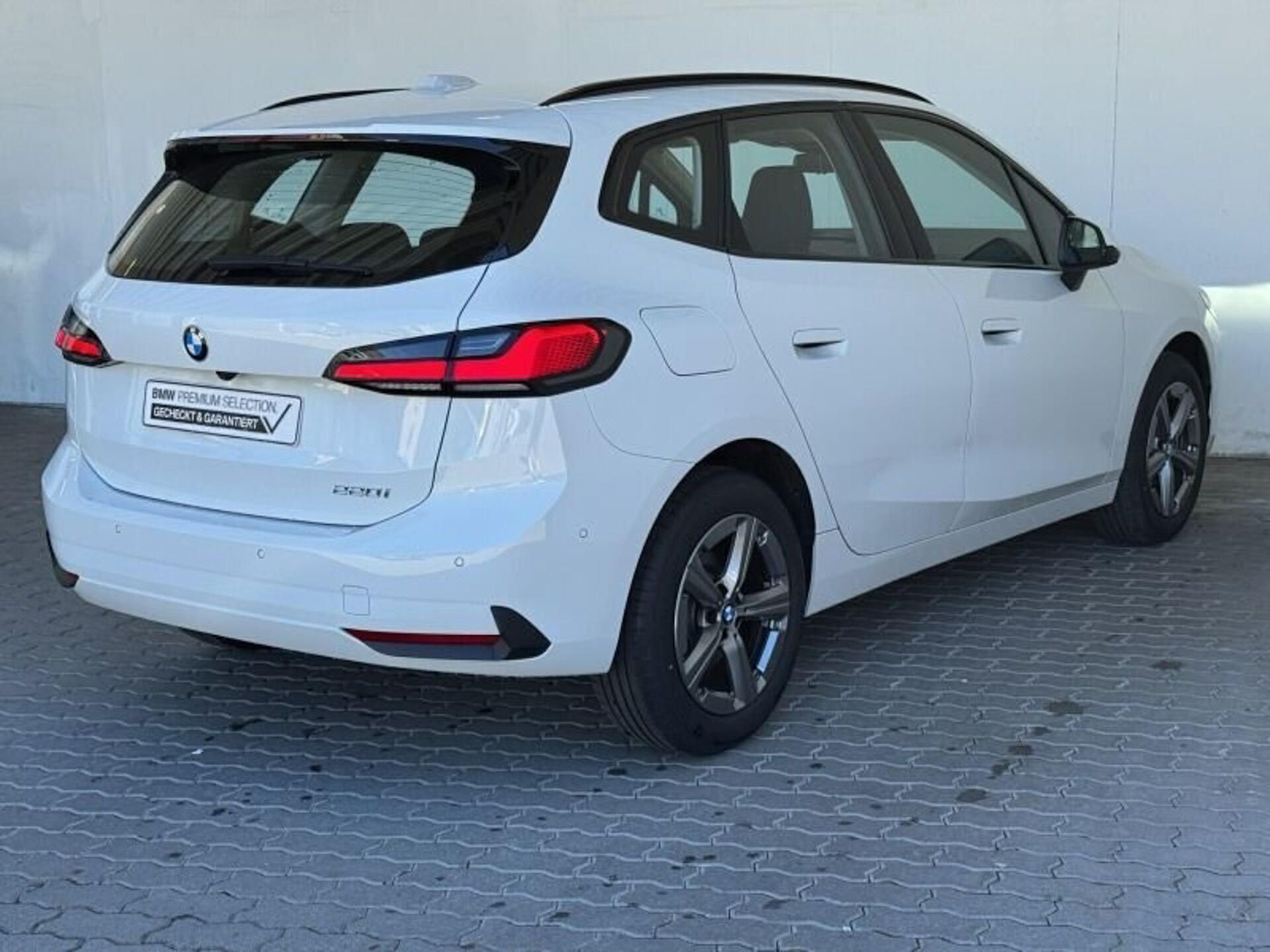 BMW Řada 2, 220 Active Tourer HuD 360 ACC - fotka 3