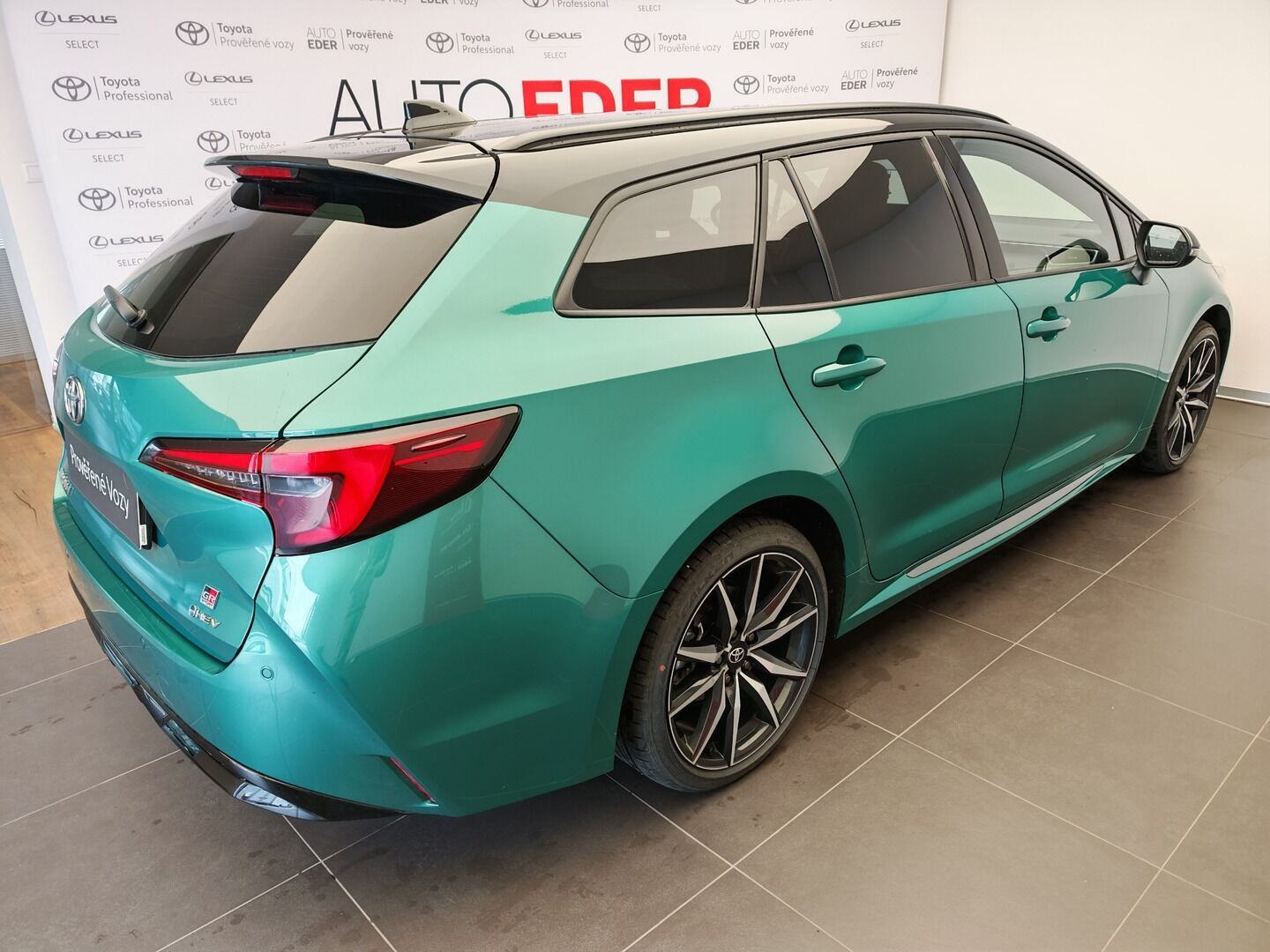Toyota Corolla, 1.8 Hybrid e-CVT GR Sport - fotka 5