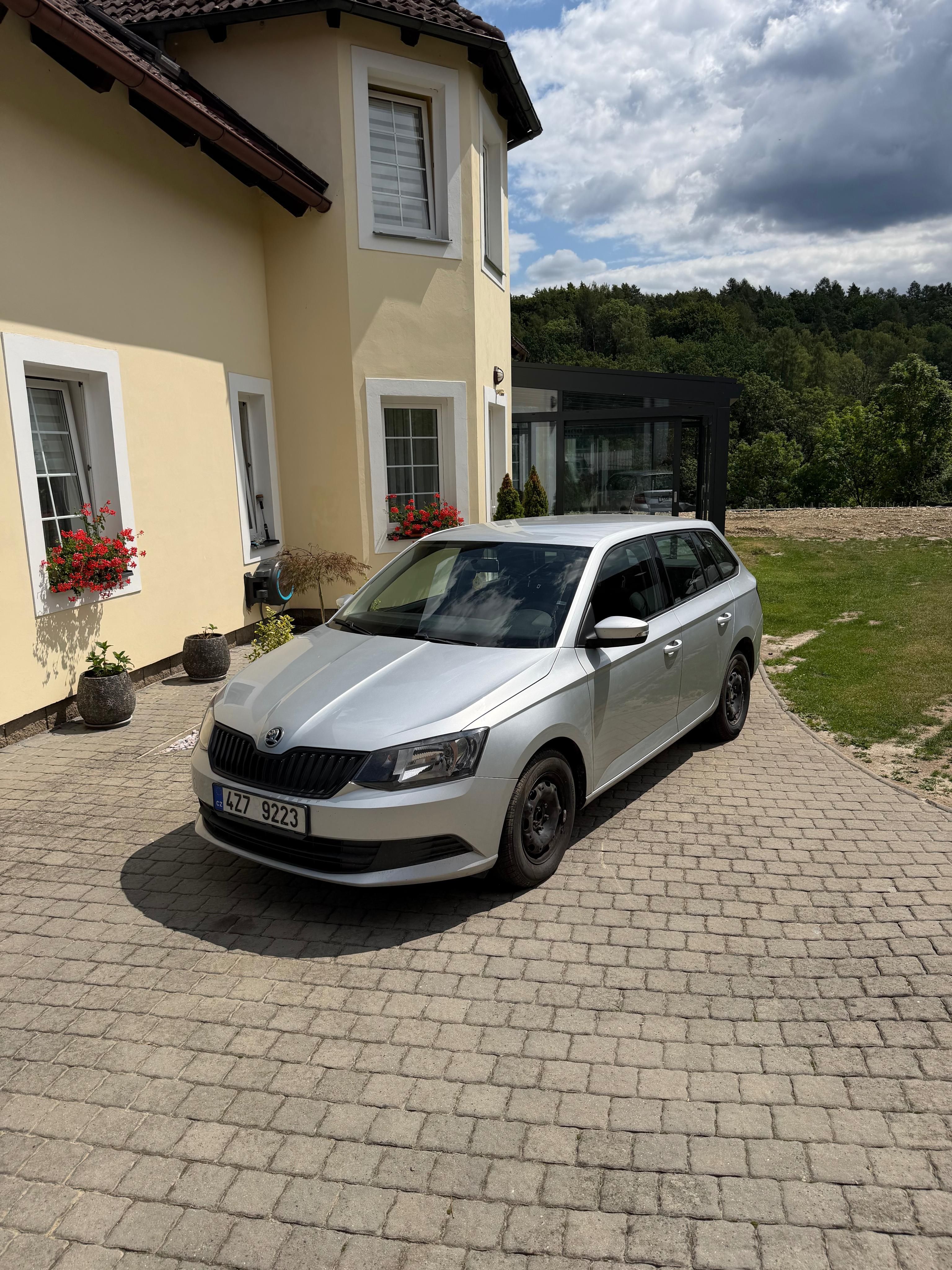 Škoda Fabia, Servisní knížka 2xklice