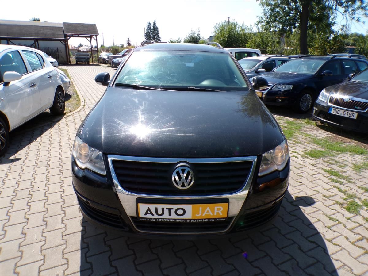 Volkswagen Passat, 1,9 TDI  N1,TAŽNÉ ZAŘÍZENÍ - fotka 3
