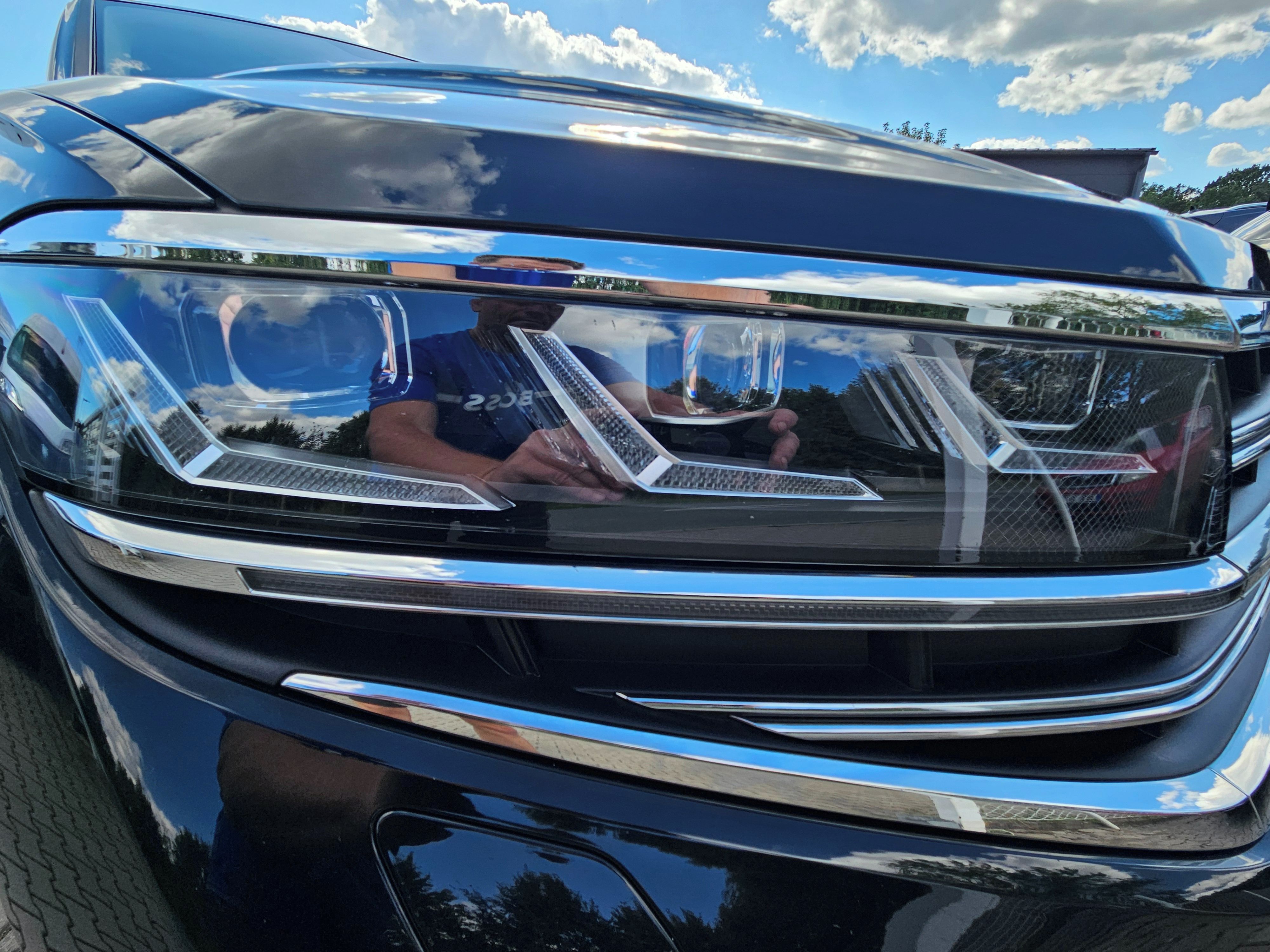 Volkswagen Touareg, Elegance 3.0 TDI Vzduch Tažné - fotka 3
