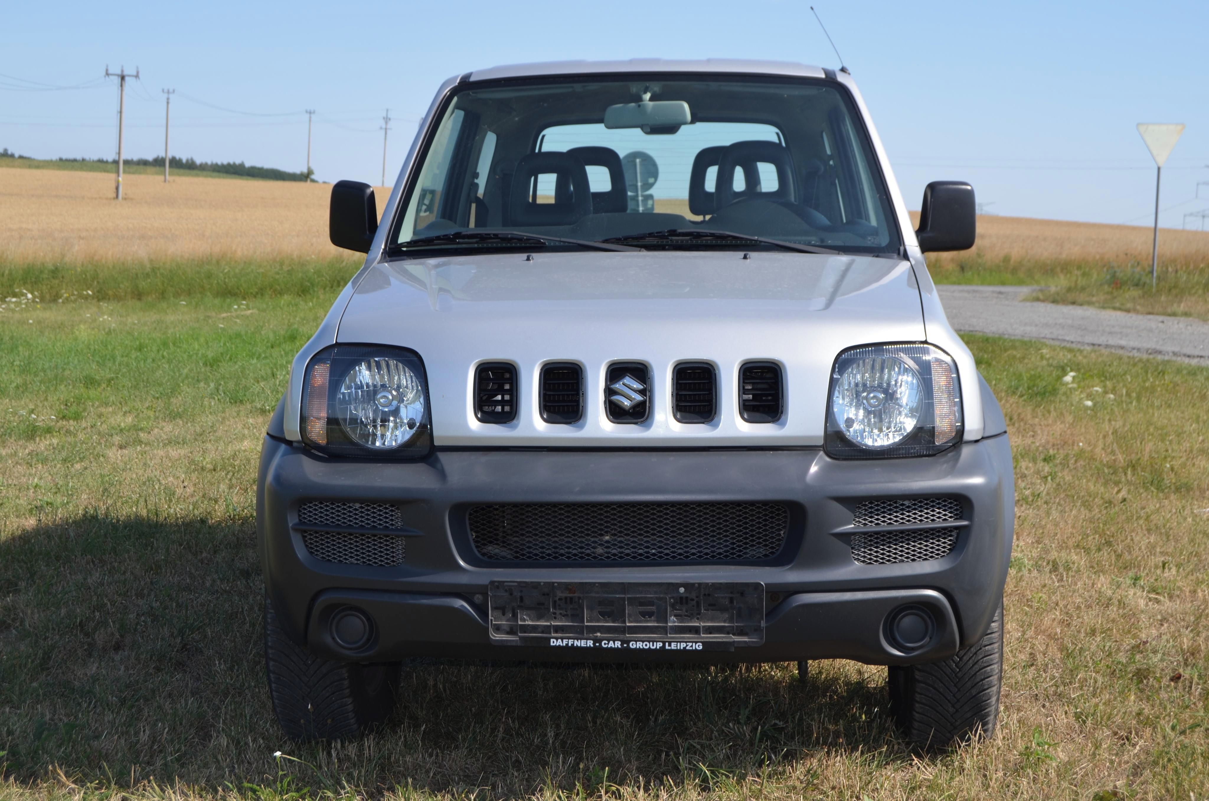 Suzuki Jimny - fotka 4