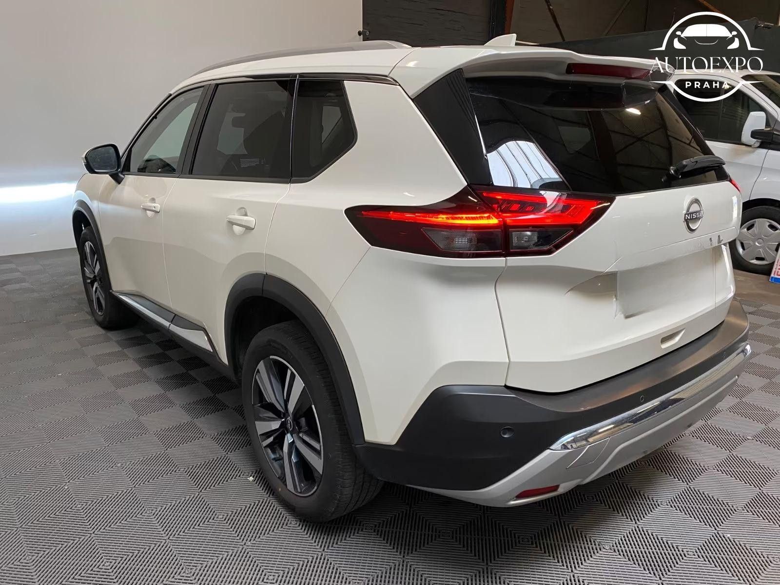 Nissan X-Trail, Tekna*Panorama*360Kamera - fotka 5