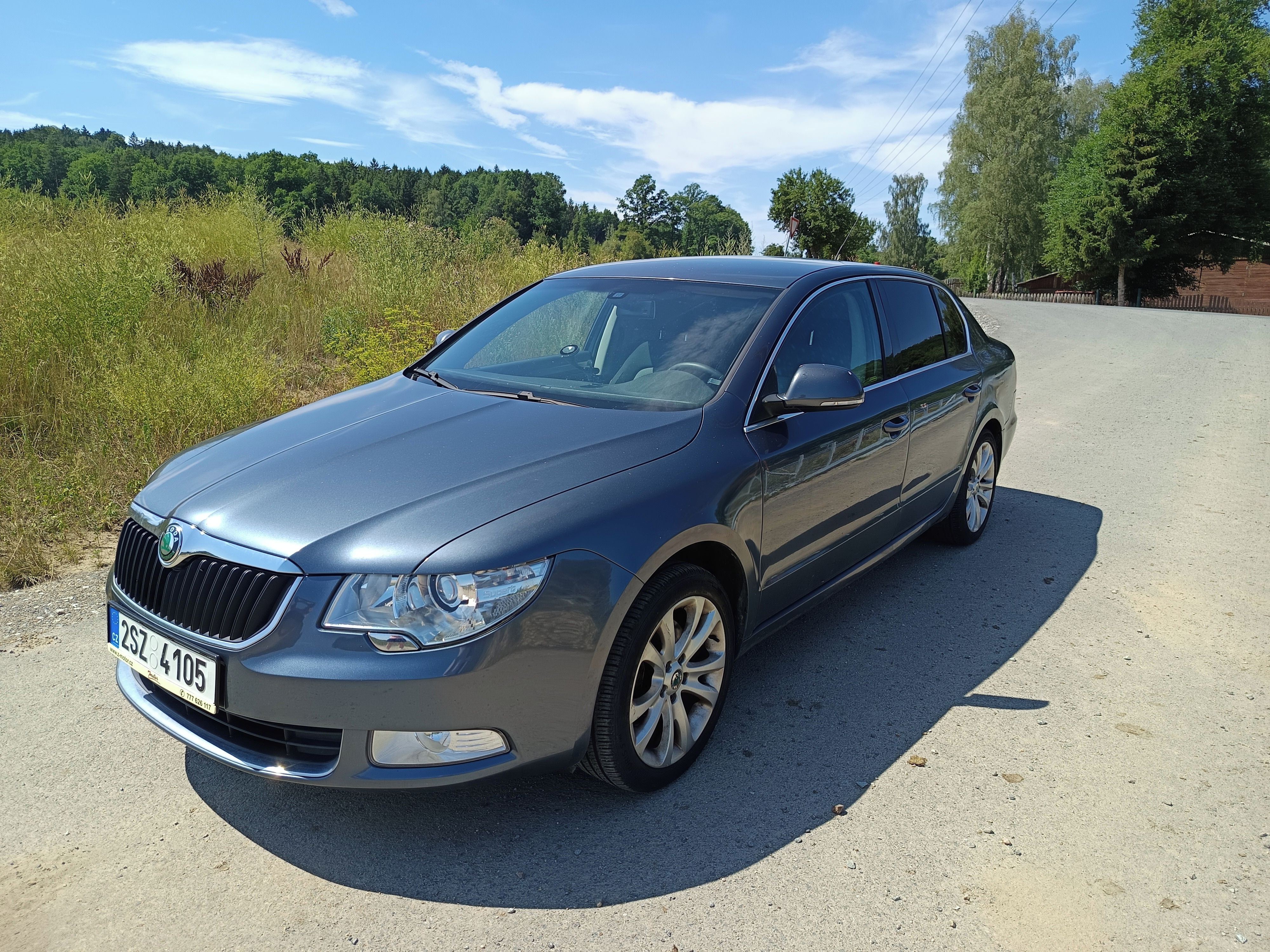 Škoda Superb, 1,8 TSI-Servisováno - fotka 2