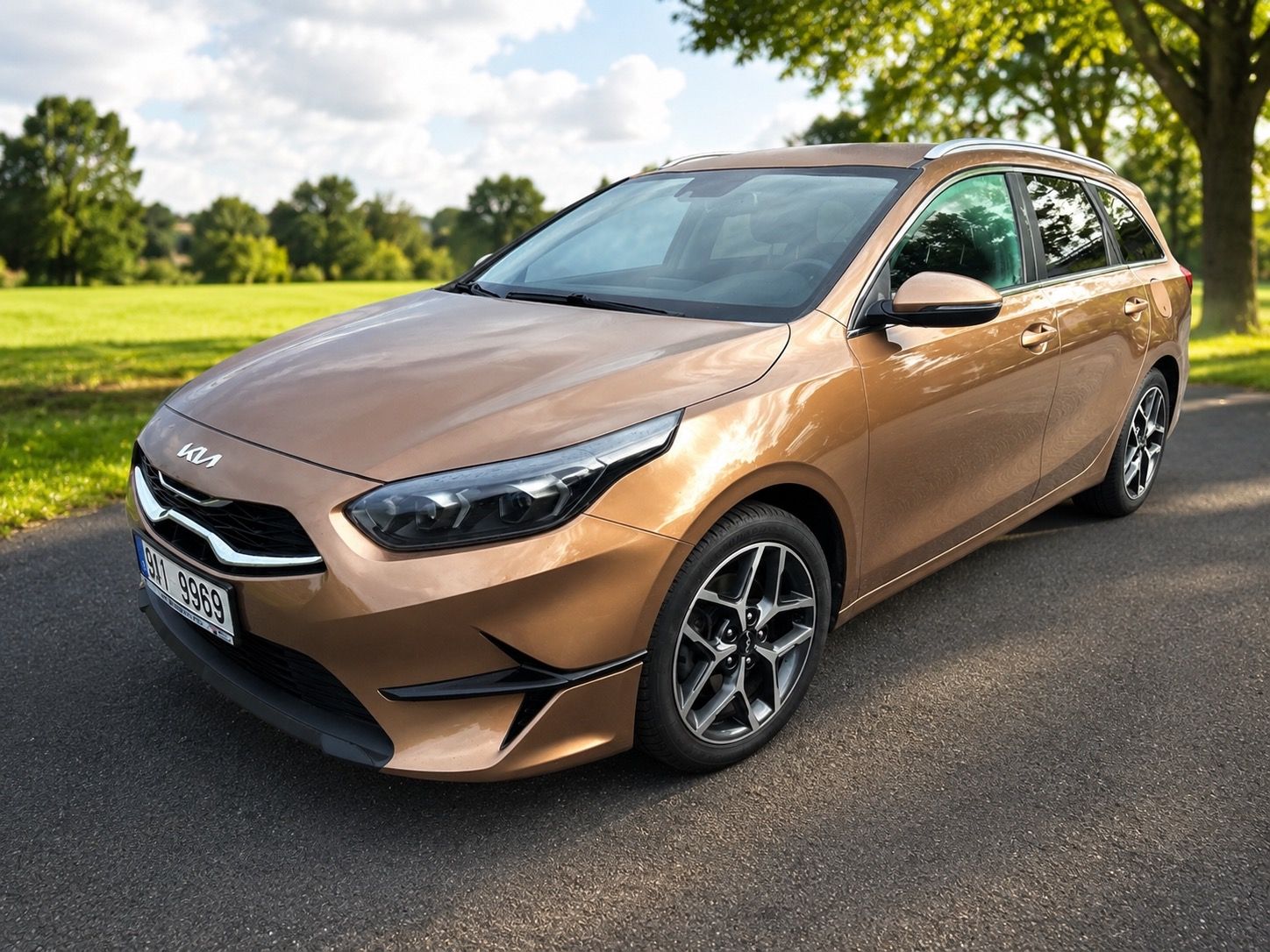 Kia Cee´d, 1.5T-GDi DCT 1.maj plný servis - fotka 2