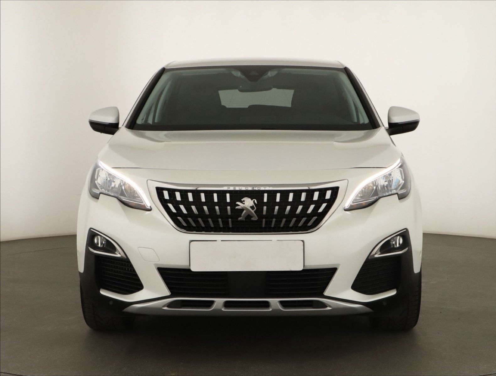 Peugeot 3008, 1.5 BlueHDi, Automat, Kůže - fotka 2
